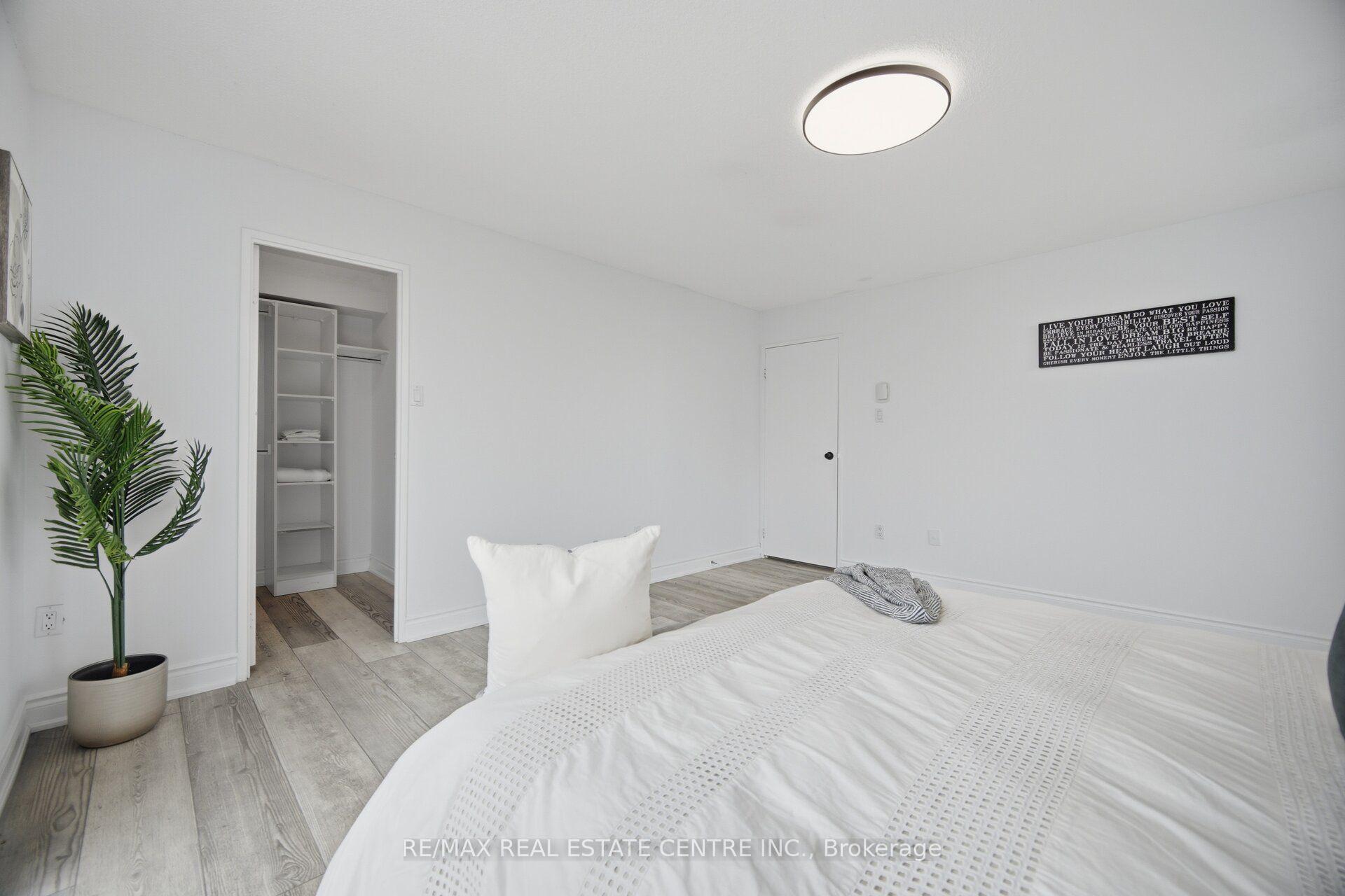 Photo 26 of Unit 2601, 3650 Kaneff Crescent, Mississauga, Mississauga Valleys — HOMEH