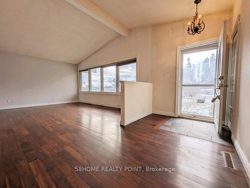 Photo 2 of 11 St Vincent Street, Barrie, North Shore — HOMEH