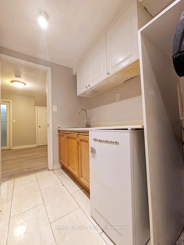 Photo 11 of 11 St Vincent Street, Barrie, North Shore — HOMEH