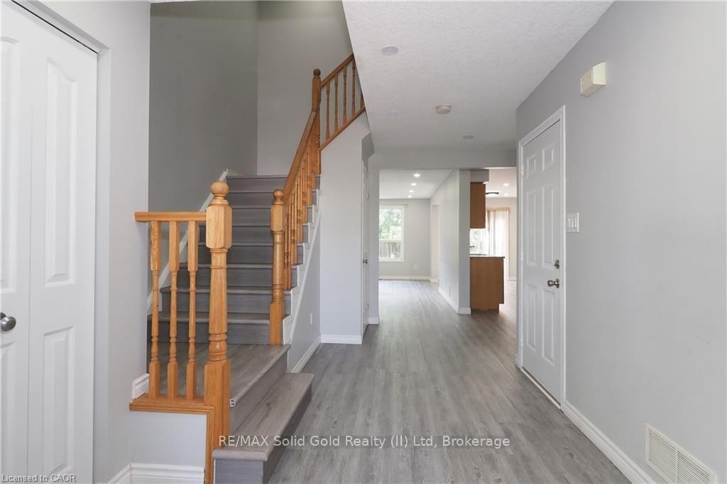 Photo 7 of 776 Paris Boulevard, Waterloo, Beechwood West — HOMEH