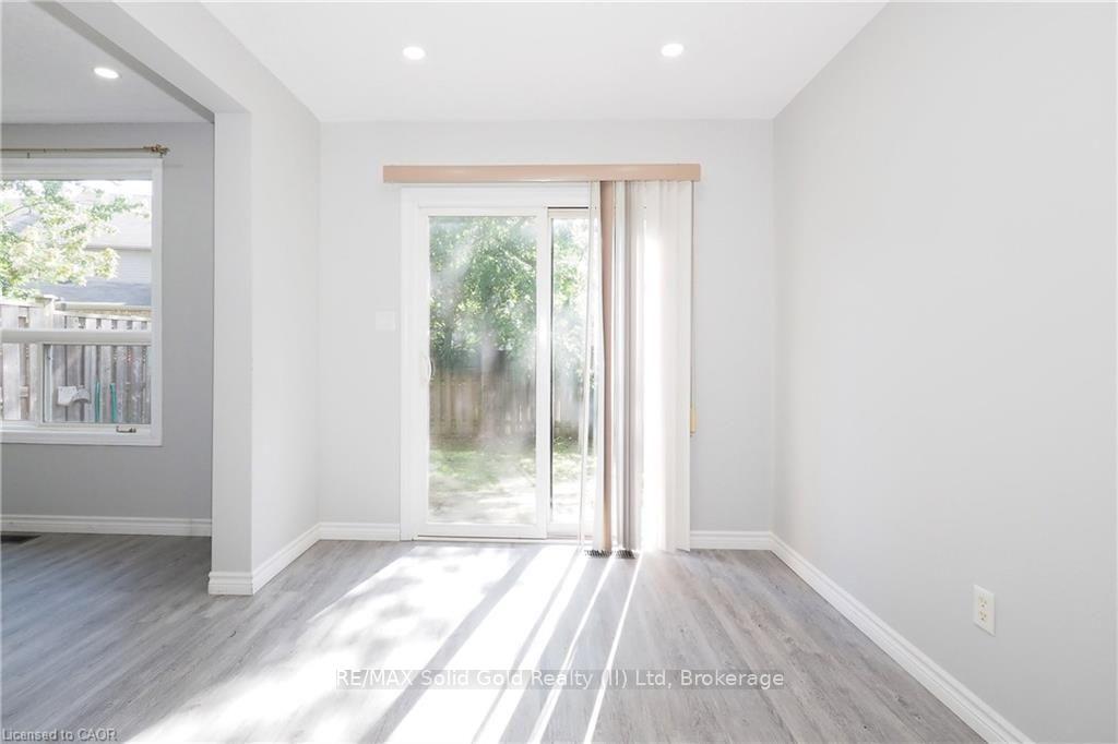 Photo 19 of 776 Paris Boulevard, Waterloo, Beechwood West — HOMEH