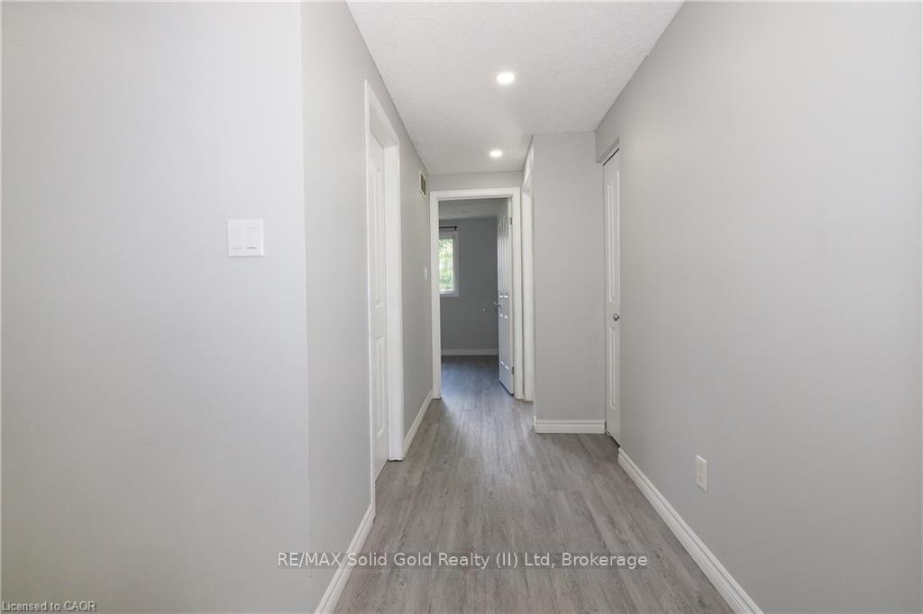 Photo 21 of 776 Paris Boulevard, Waterloo, Beechwood West — HOMEH