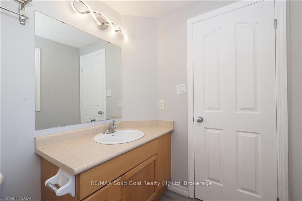 Photo 25 of 776 Paris Boulevard, Waterloo, Beechwood West — HOMEH