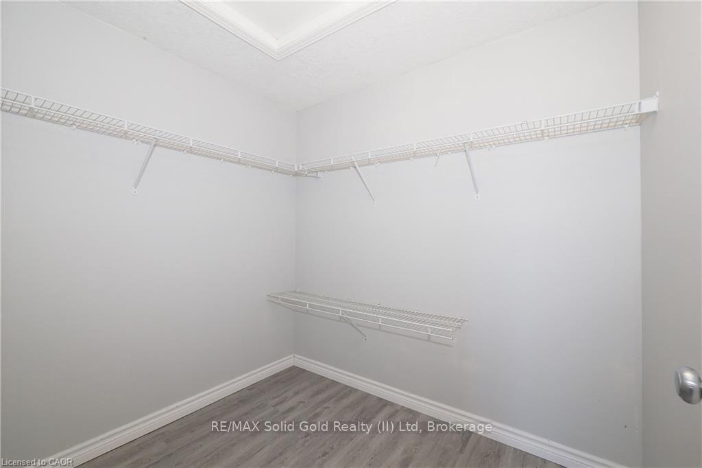 Photo 26 of 776 Paris Boulevard, Waterloo, Beechwood West — HOMEH