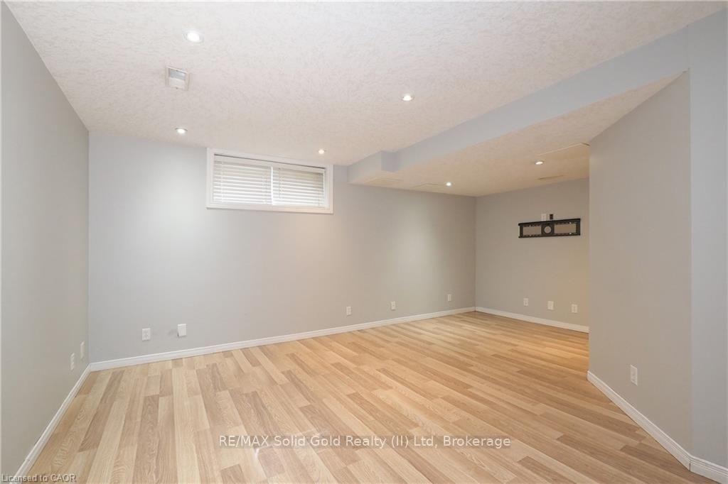 Photo 35 of 776 Paris Boulevard, Waterloo, Beechwood West — HOMEH