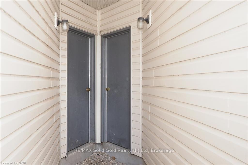 Photo 41 of 776 Paris Boulevard, Waterloo, Beechwood West — HOMEH