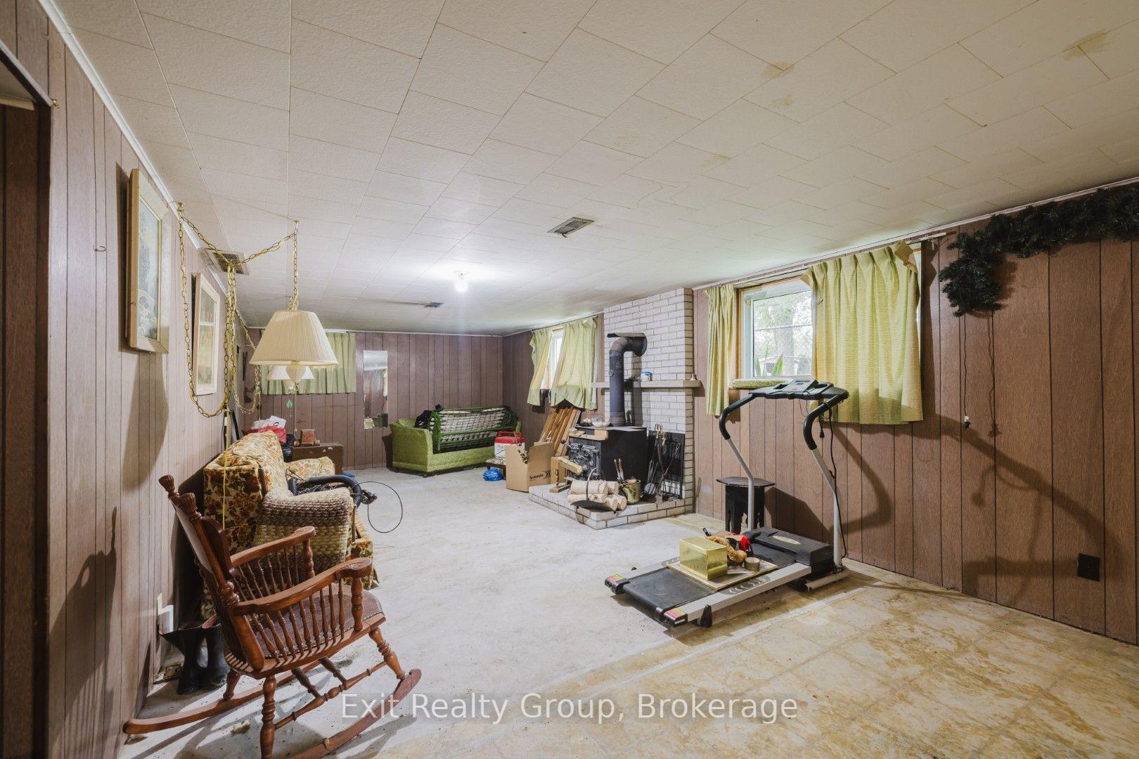 Photo 18 of 142 Sunningdale Drive, Belleville, Thurlow Ward — HOMEH