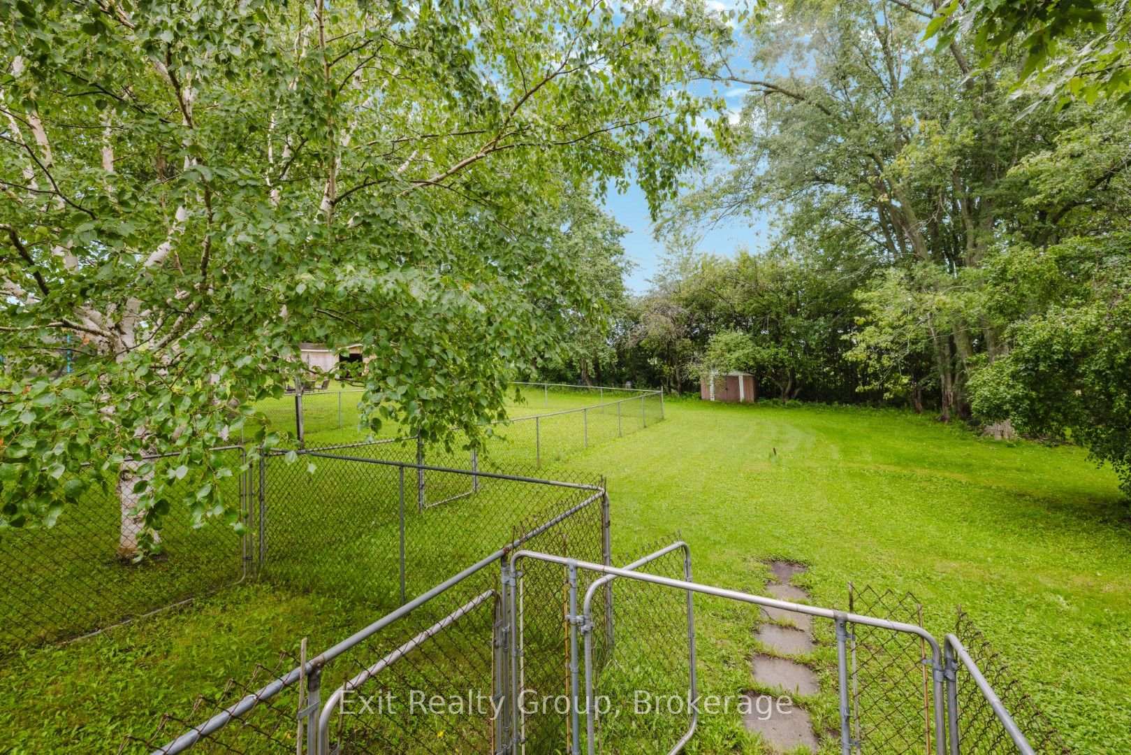 Photo 29 of 142 Sunningdale Drive, Belleville, Thurlow Ward — HOMEH