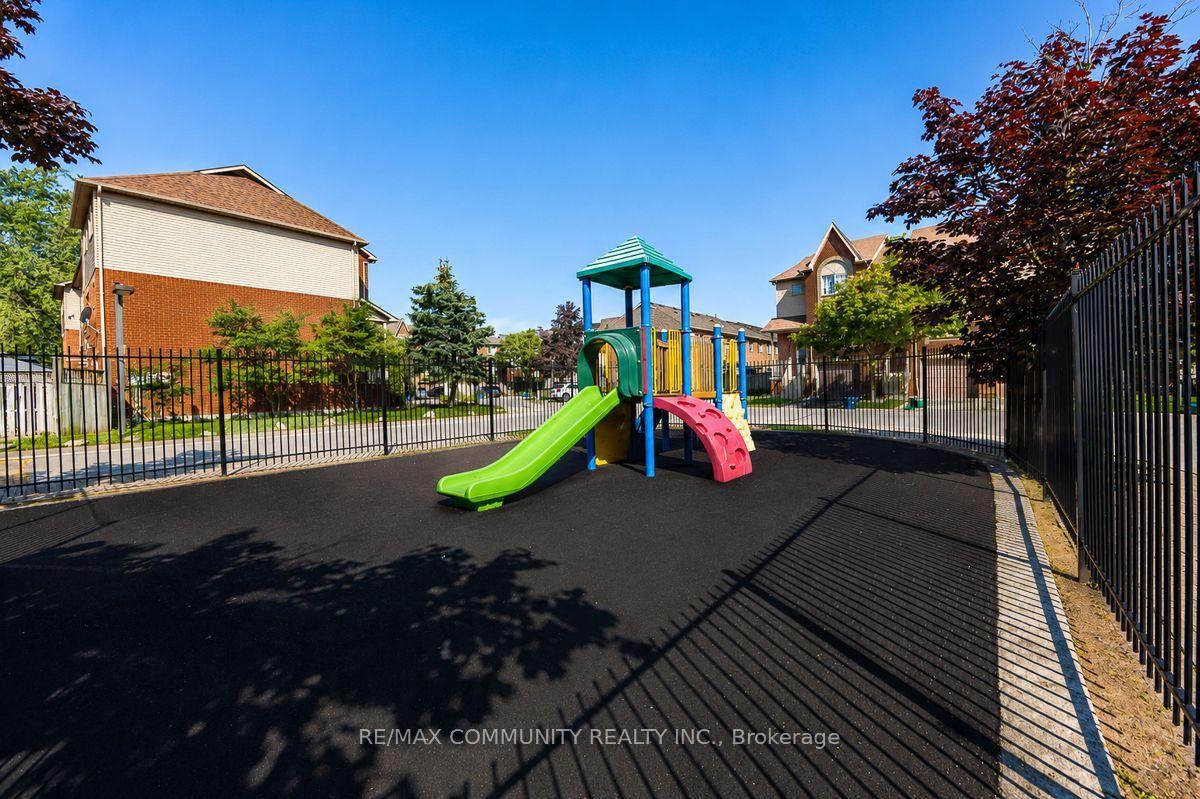 Photo 23 of Unit 28, 1867 Kingston Road, Pickering, Village East — HOMEH