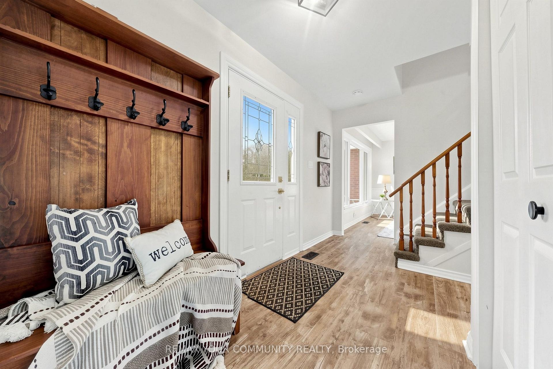 Photo 15 of 16 Ramsay Street, East Gwillimbury, Holland Landing — HOMEH