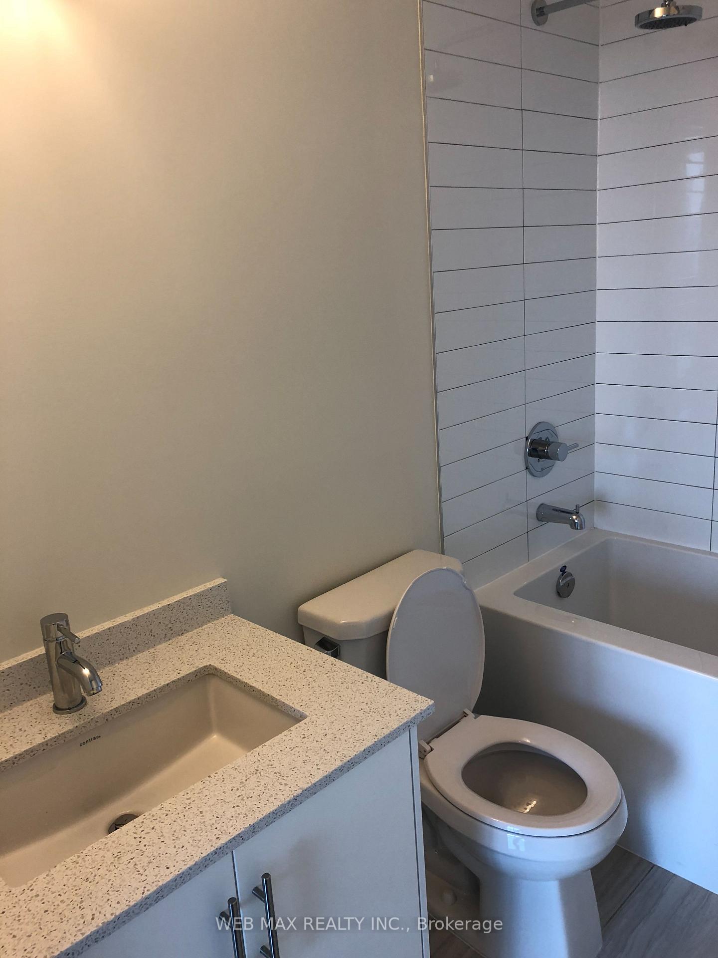 Photo 6 of Unit 1527, 460 Adelaide Abbey E, Toronto, Moss Park — HOMEH