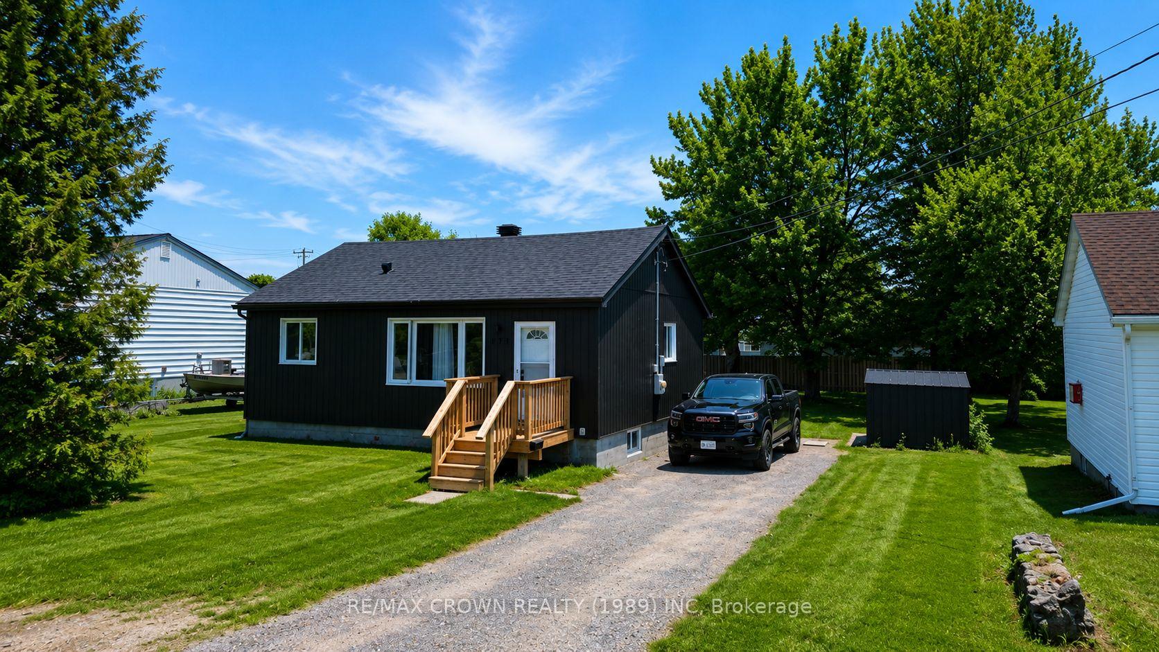 Photo of 479 Angus Avenue