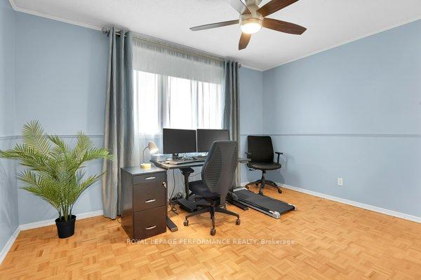 Photo 20 of 401 Phoenix Crescent, Ottawa, Bilberry Creek/Queenswood Heights — HOMEH