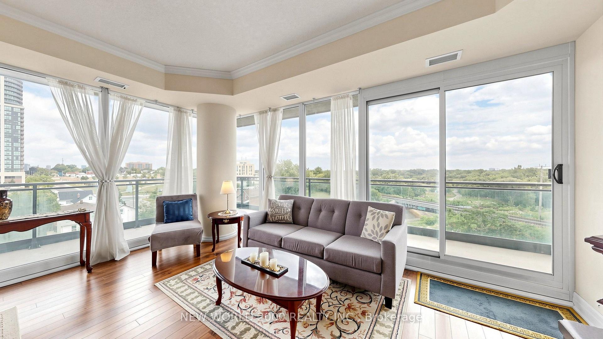 Photo 5 of Unit 502, 100 John Street, Brampton, Downtown Brampton — HOMEH