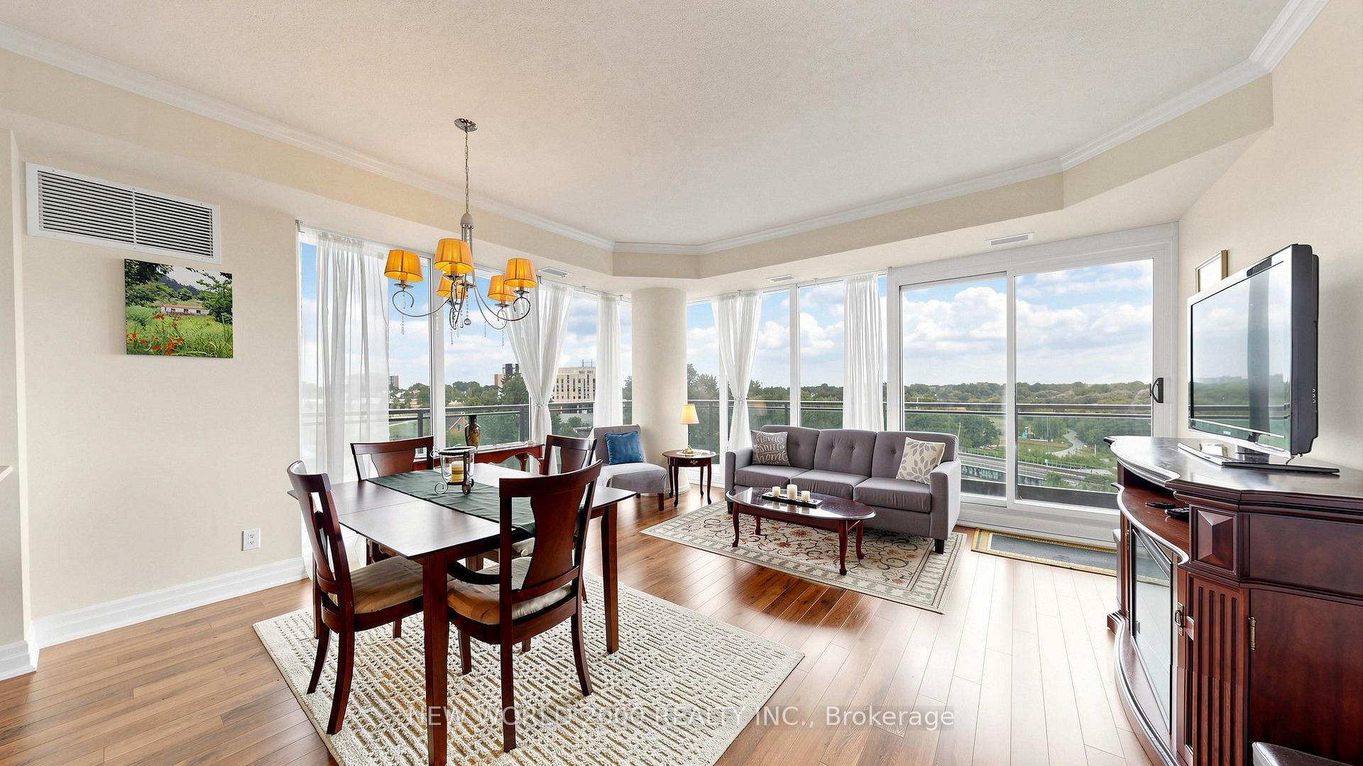Photo 6 of Unit 502, 100 John Street, Brampton, Downtown Brampton — HOMEH