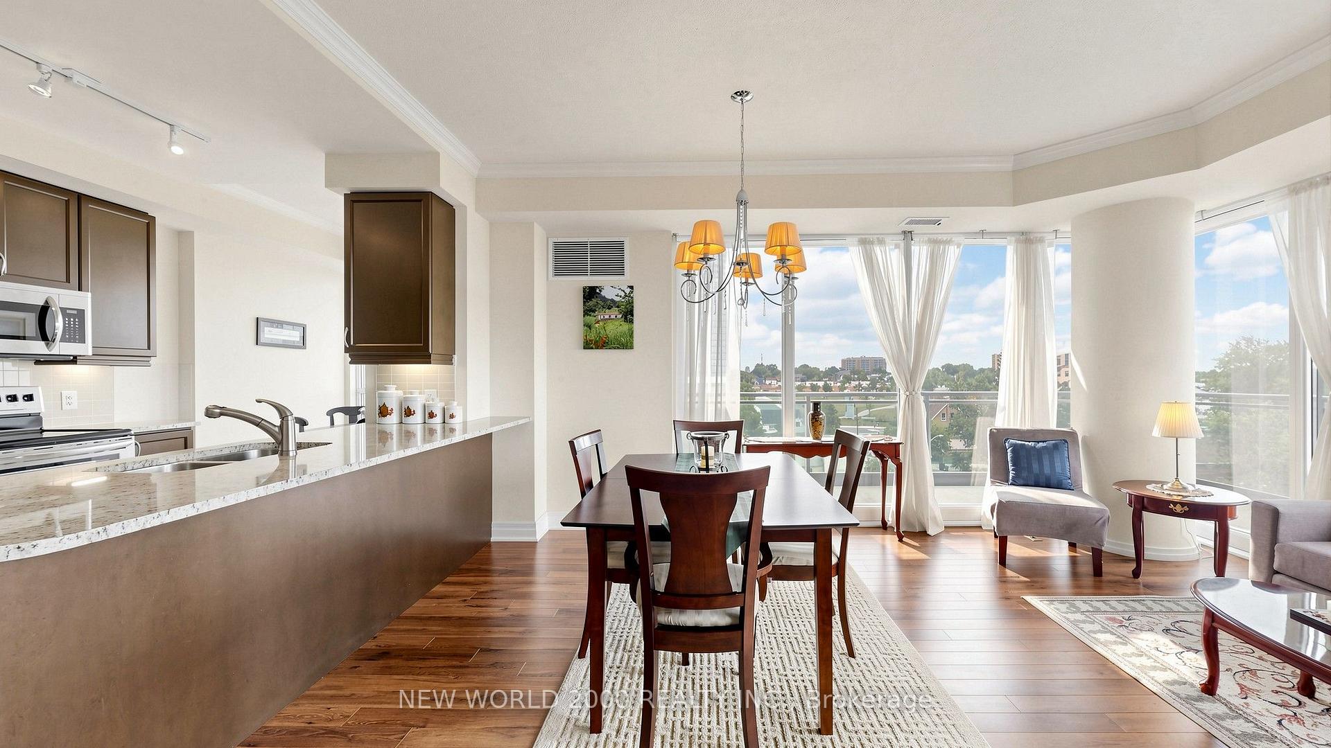 Photo 9 of Unit 502, 100 John Street, Brampton, Downtown Brampton — HOMEH