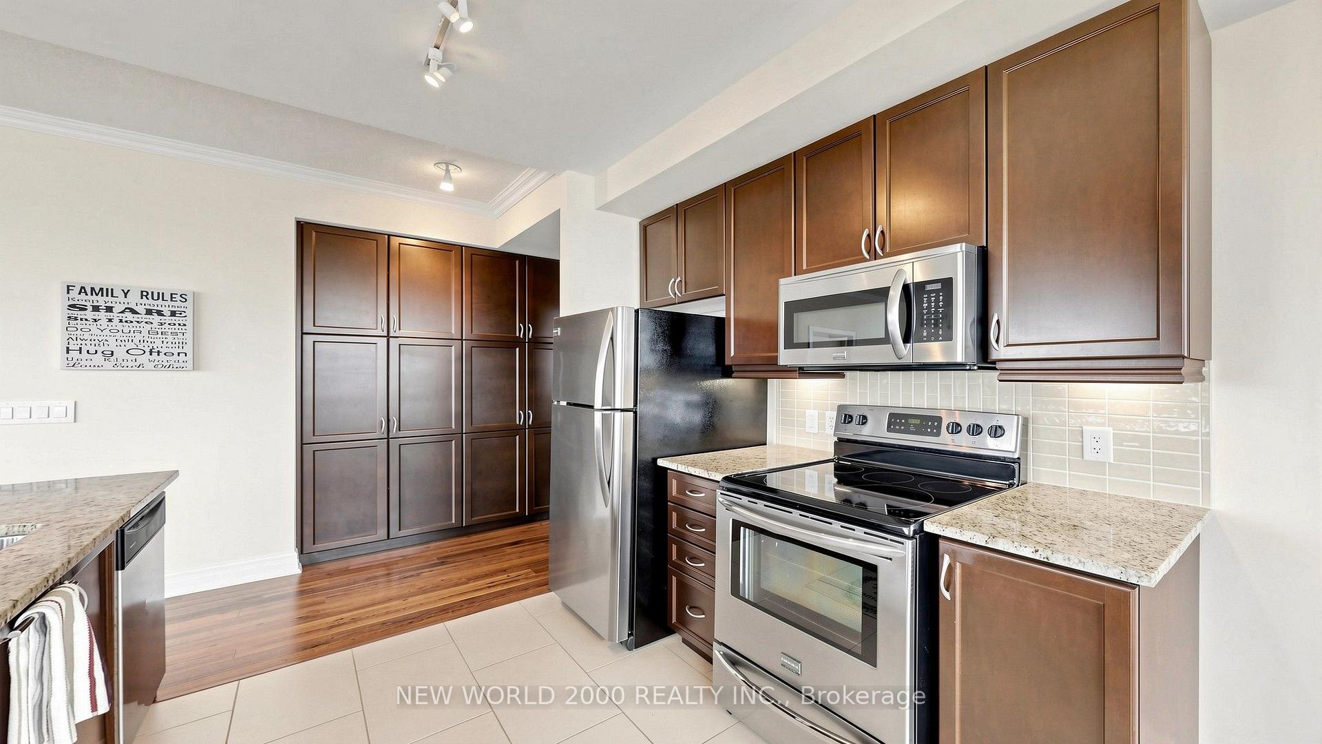 Photo 14 of Unit 502, 100 John Street, Brampton, Downtown Brampton — HOMEH