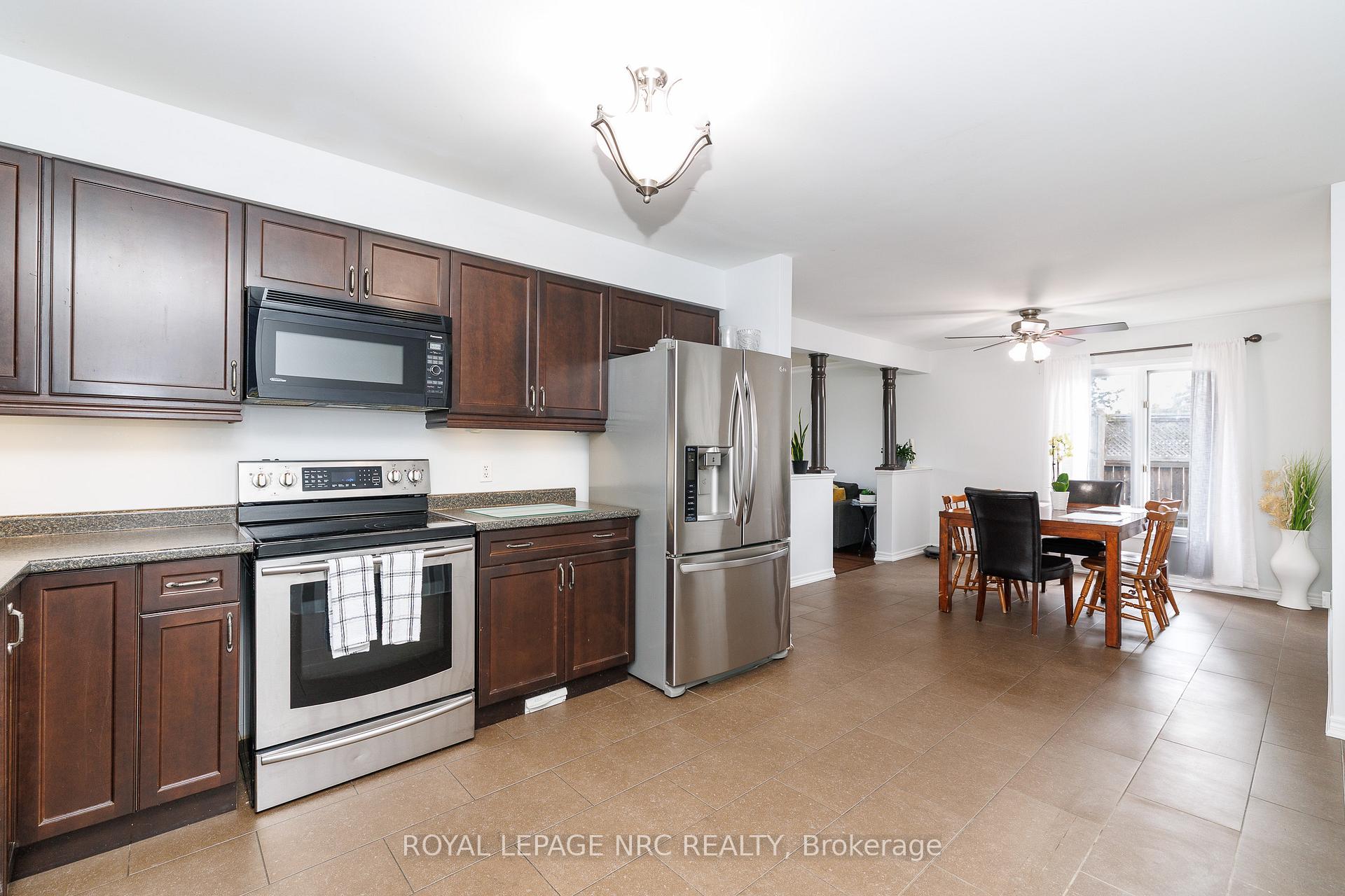 Photo 8 of 16 Leonard Drive, St. Catharines, Rykert/Vansickle — HOMEH