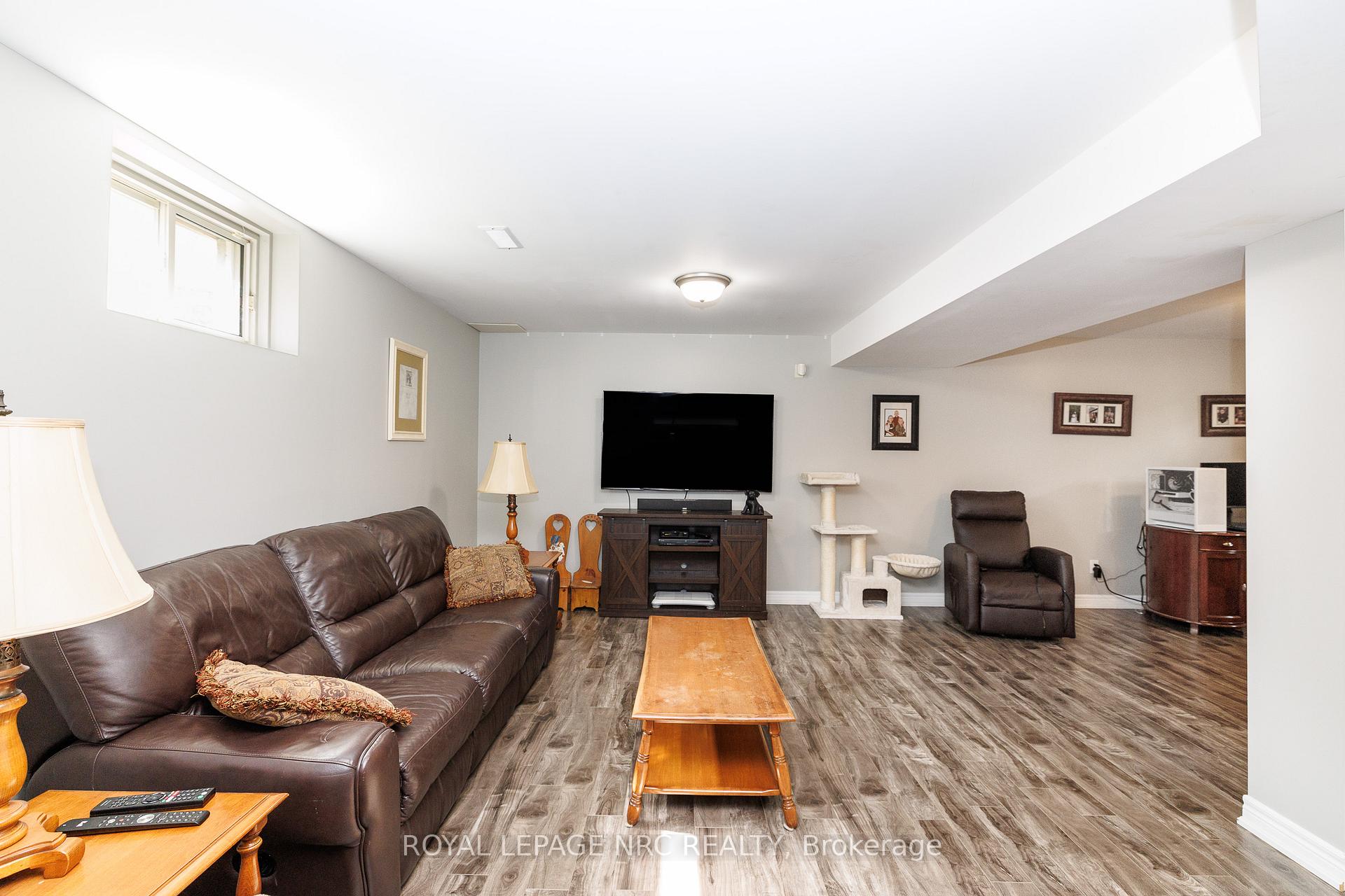 Photo 16 of 16 Leonard Drive, St. Catharines, Rykert/Vansickle — HOMEH