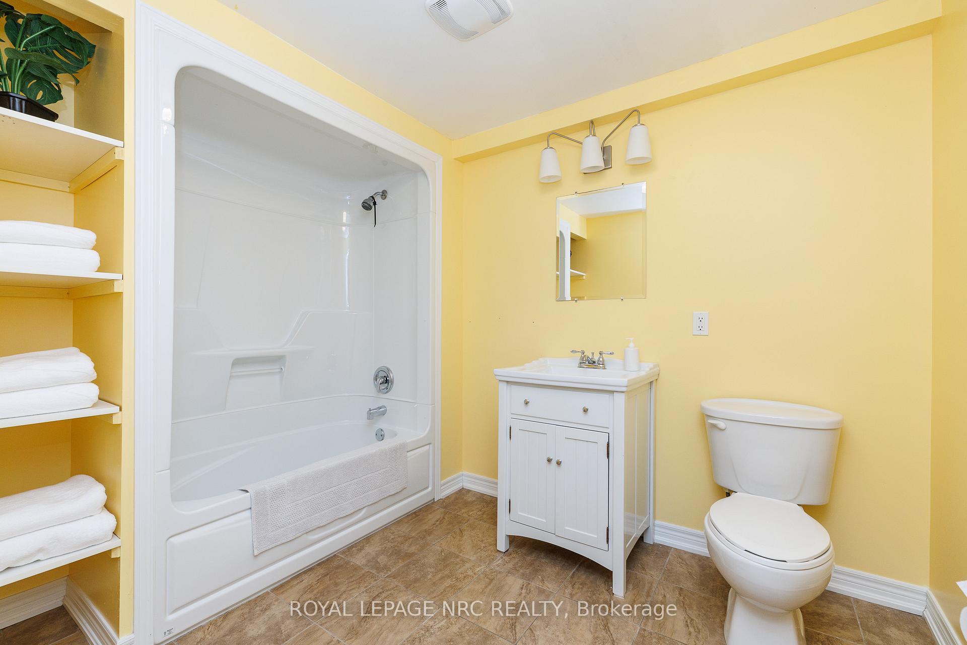 Photo 20 of 16 Leonard Drive, St. Catharines, Rykert/Vansickle — HOMEH