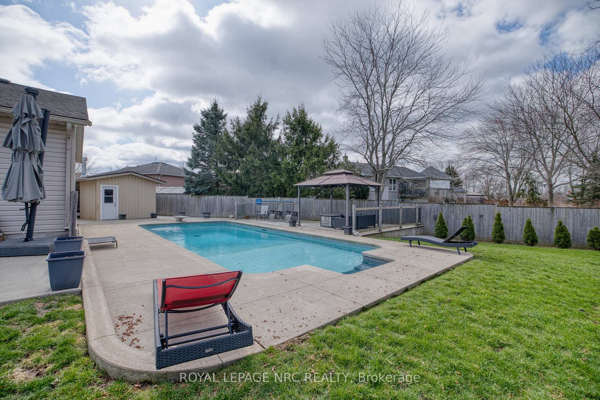 Photo 29 of 16 Leonard Drive, St. Catharines, Rykert/Vansickle — HOMEH