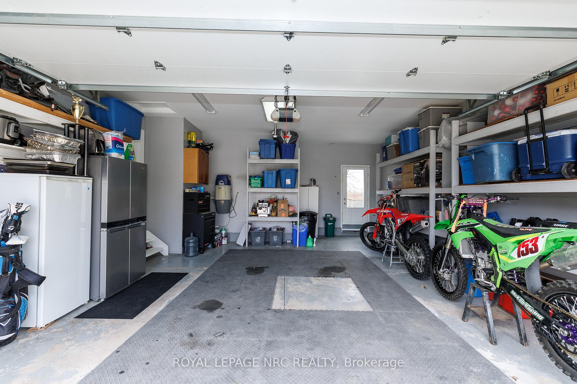 Photo 33 of 16 Leonard Drive, St. Catharines, Rykert/Vansickle — HOMEH