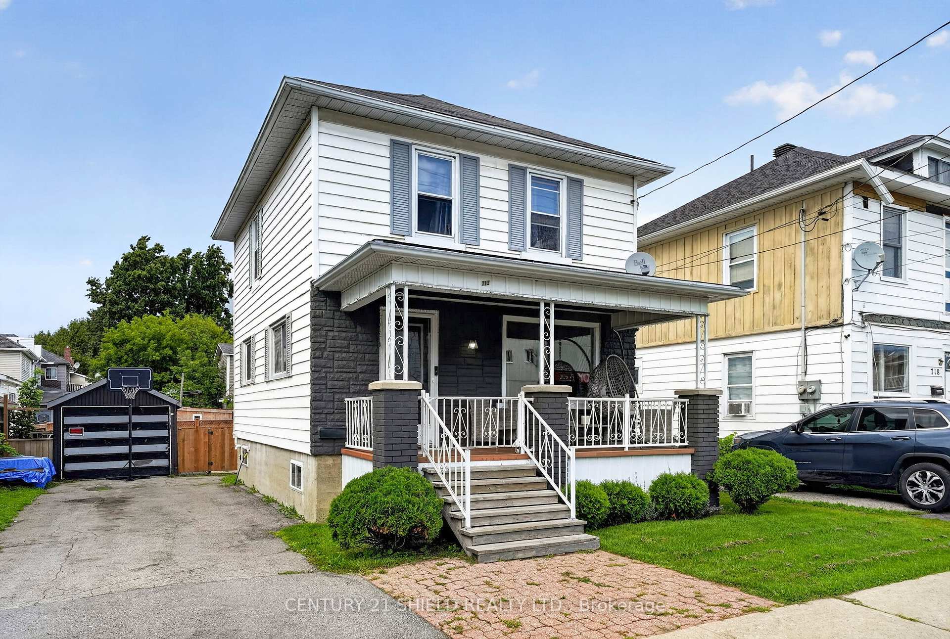 Photo 1 of 712 First Street E, Cornwall, Cornwall — HOMEH