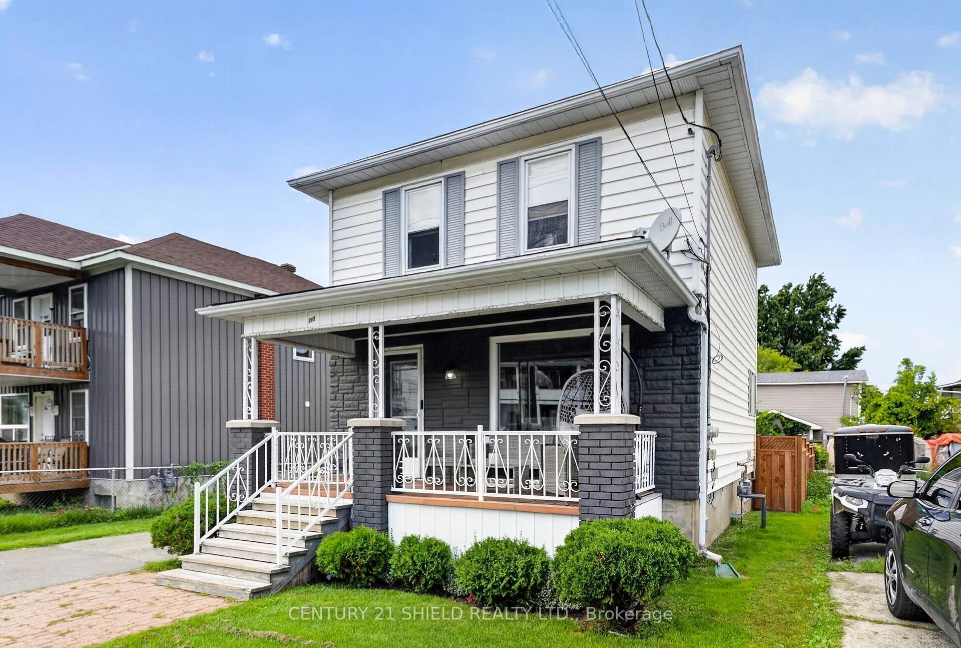 Photo 2 of 712 First Street E, Cornwall, Cornwall — HOMEH