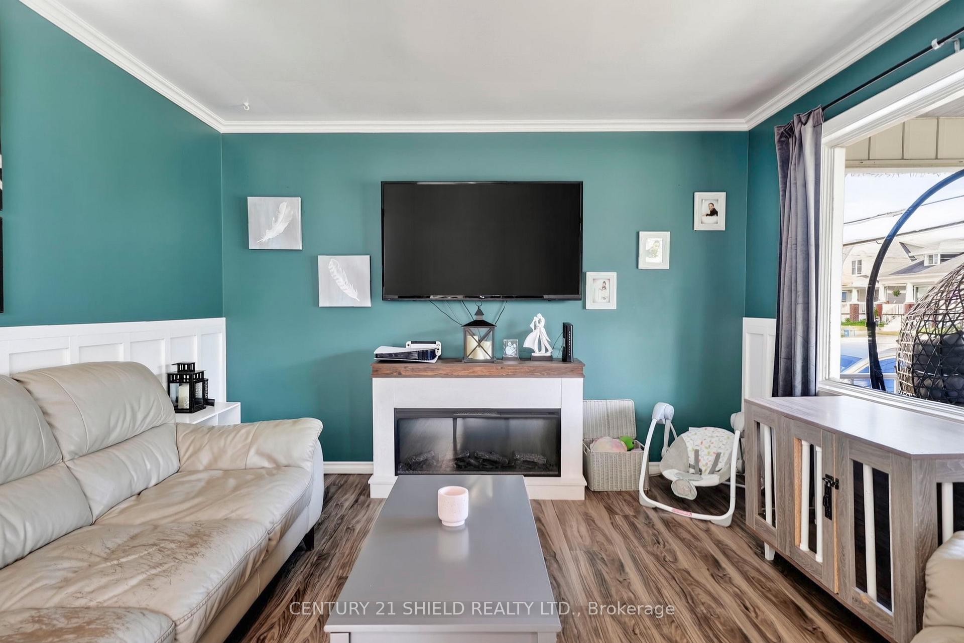 Photo 8 of 712 First Street E, Cornwall, Cornwall — HOMEH