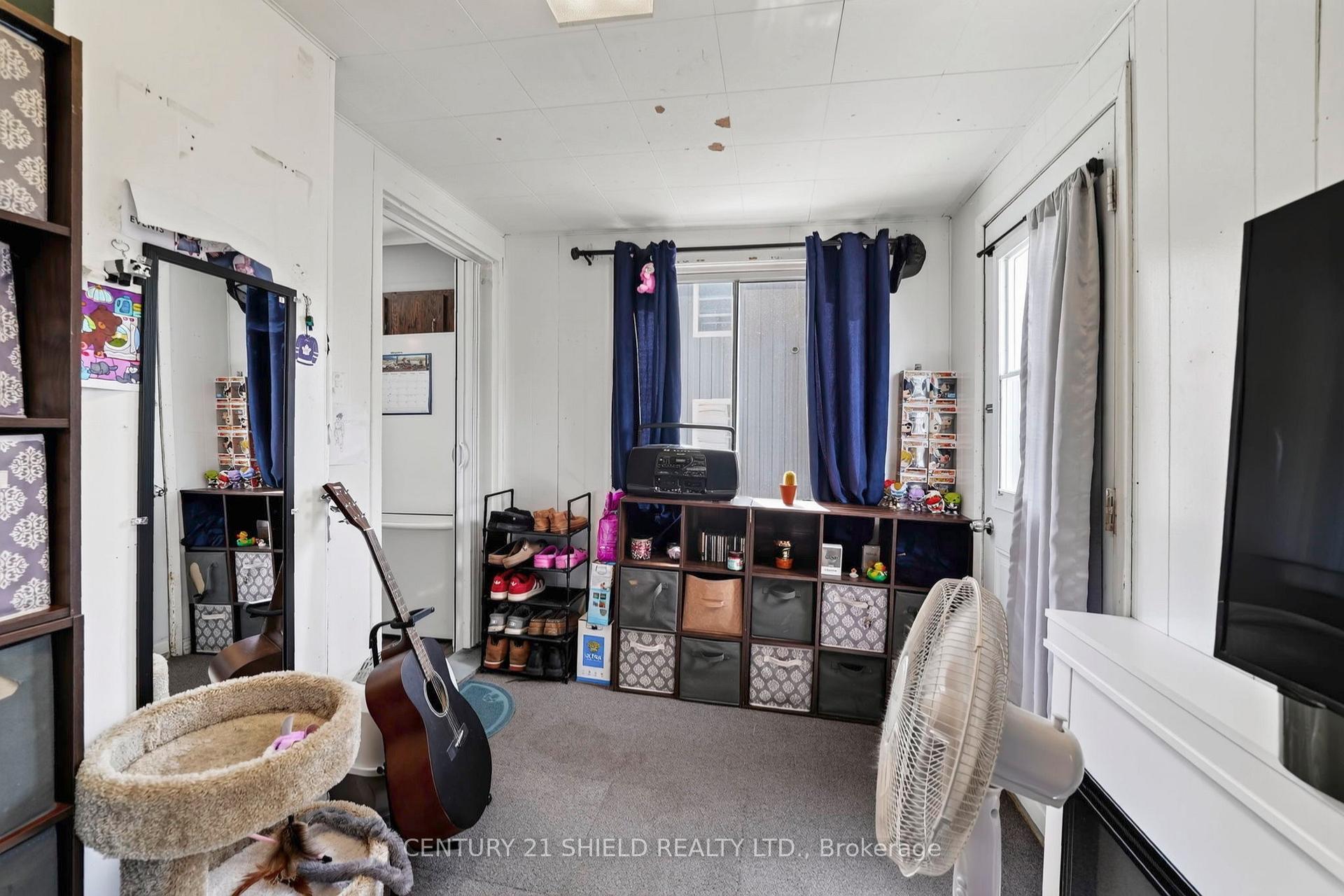 Photo 15 of 712 First Street E, Cornwall, Cornwall — HOMEH