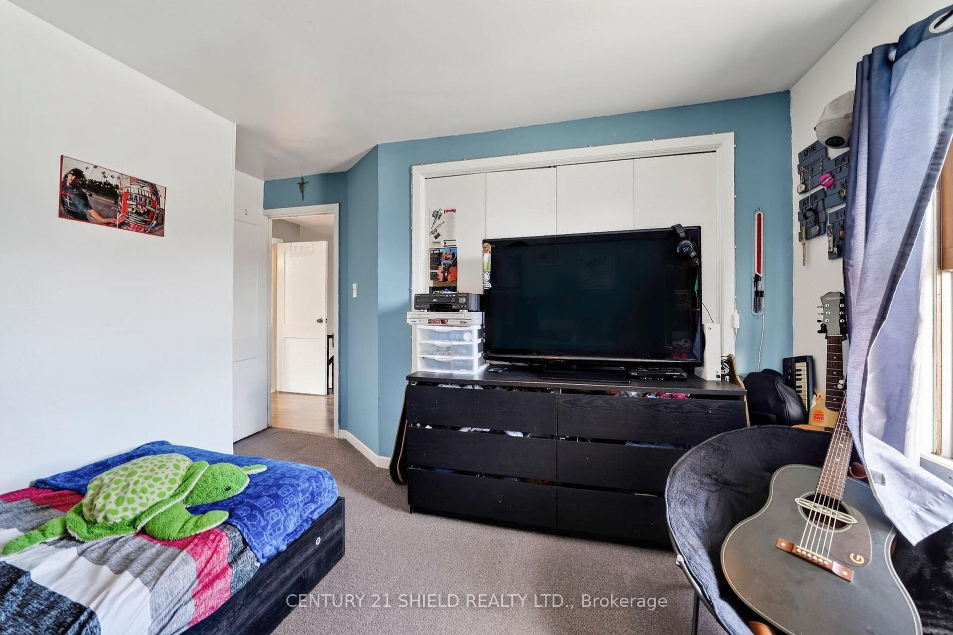 Photo 23 of 712 First Street E, Cornwall, Cornwall — HOMEH