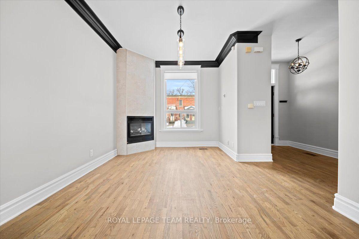 Photo 3 of 132 Elm Street, Ottawa, West Centre Town — HOMEH