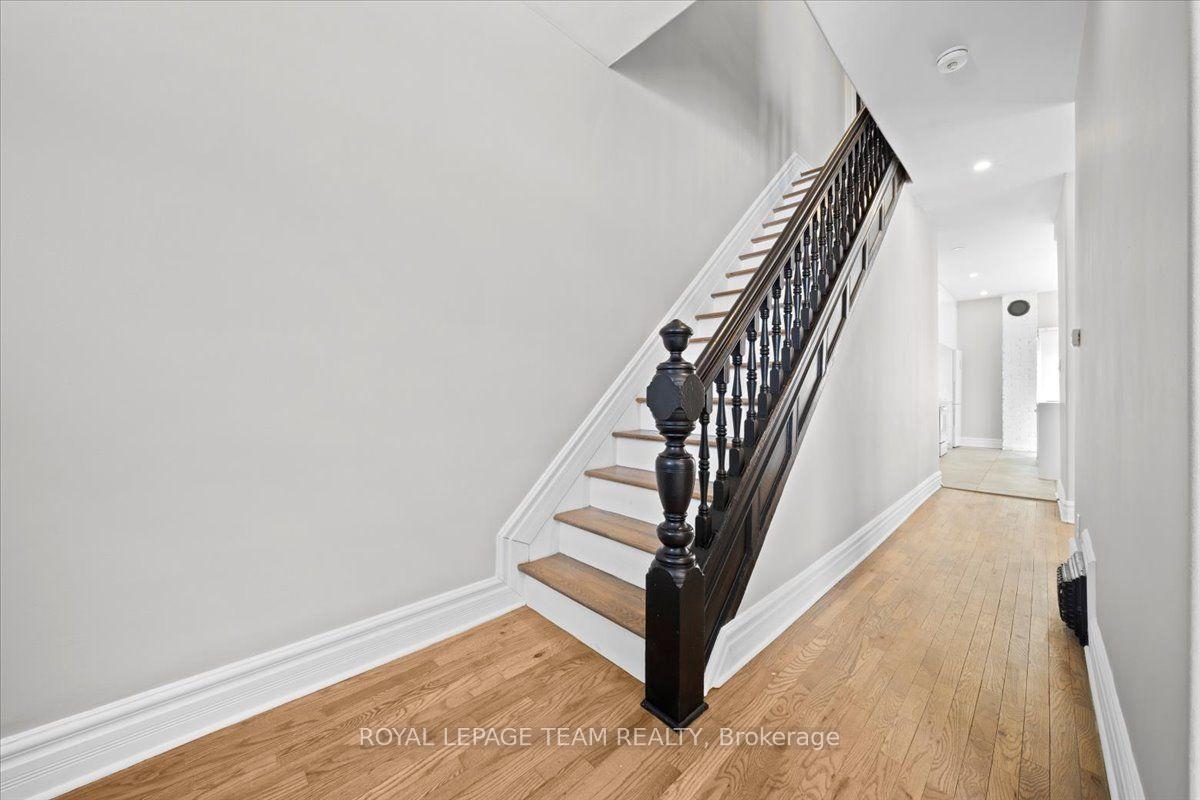Photo 5 of 132 Elm Street, Ottawa, West Centre Town — HOMEH