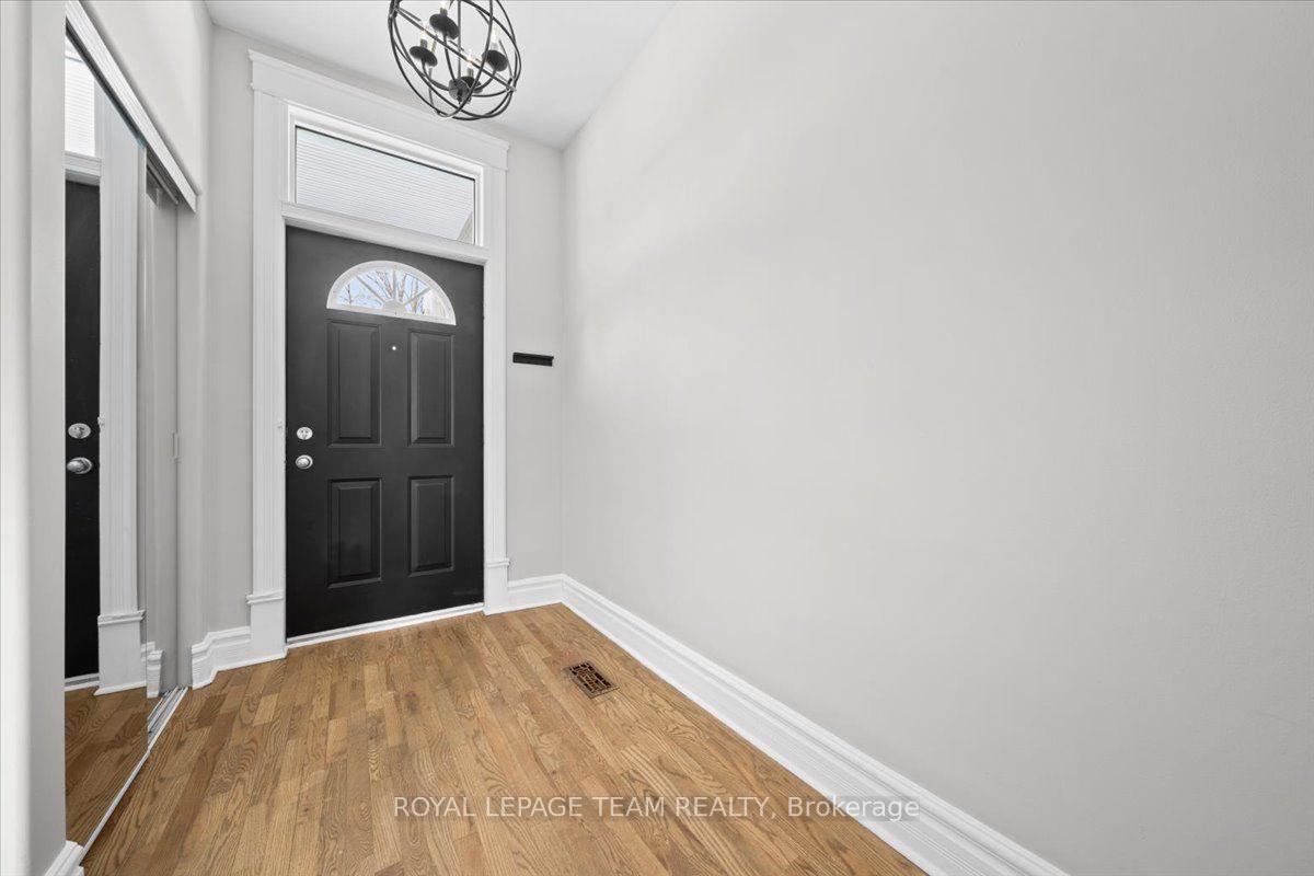 Photo 6 of 132 Elm Street, Ottawa, West Centre Town — HOMEH