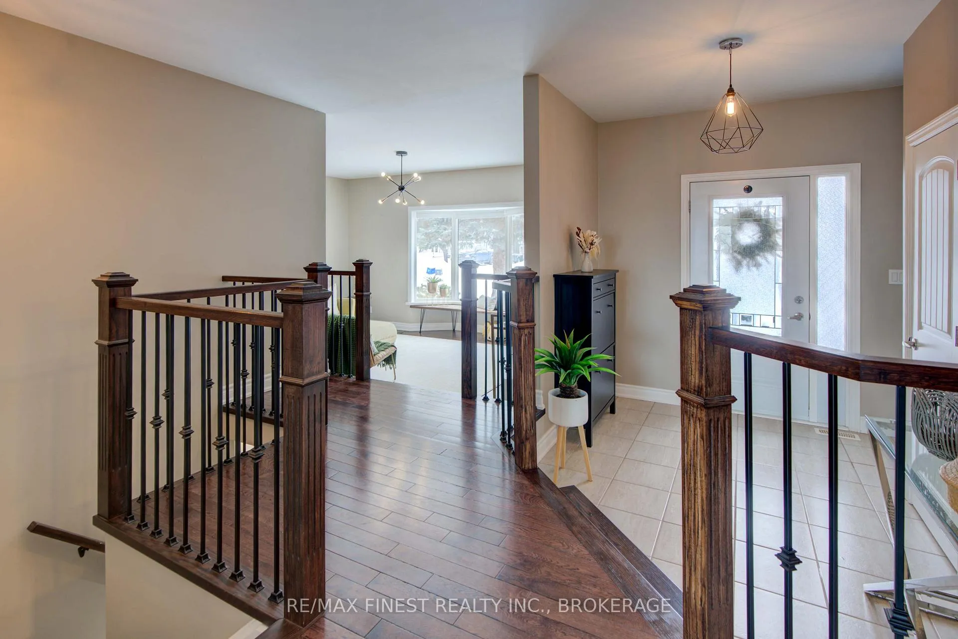 Photo 5 of 58 Point St Mark Drive, Kingston, Kingston East (Incl Barret Crt) — HOMEH