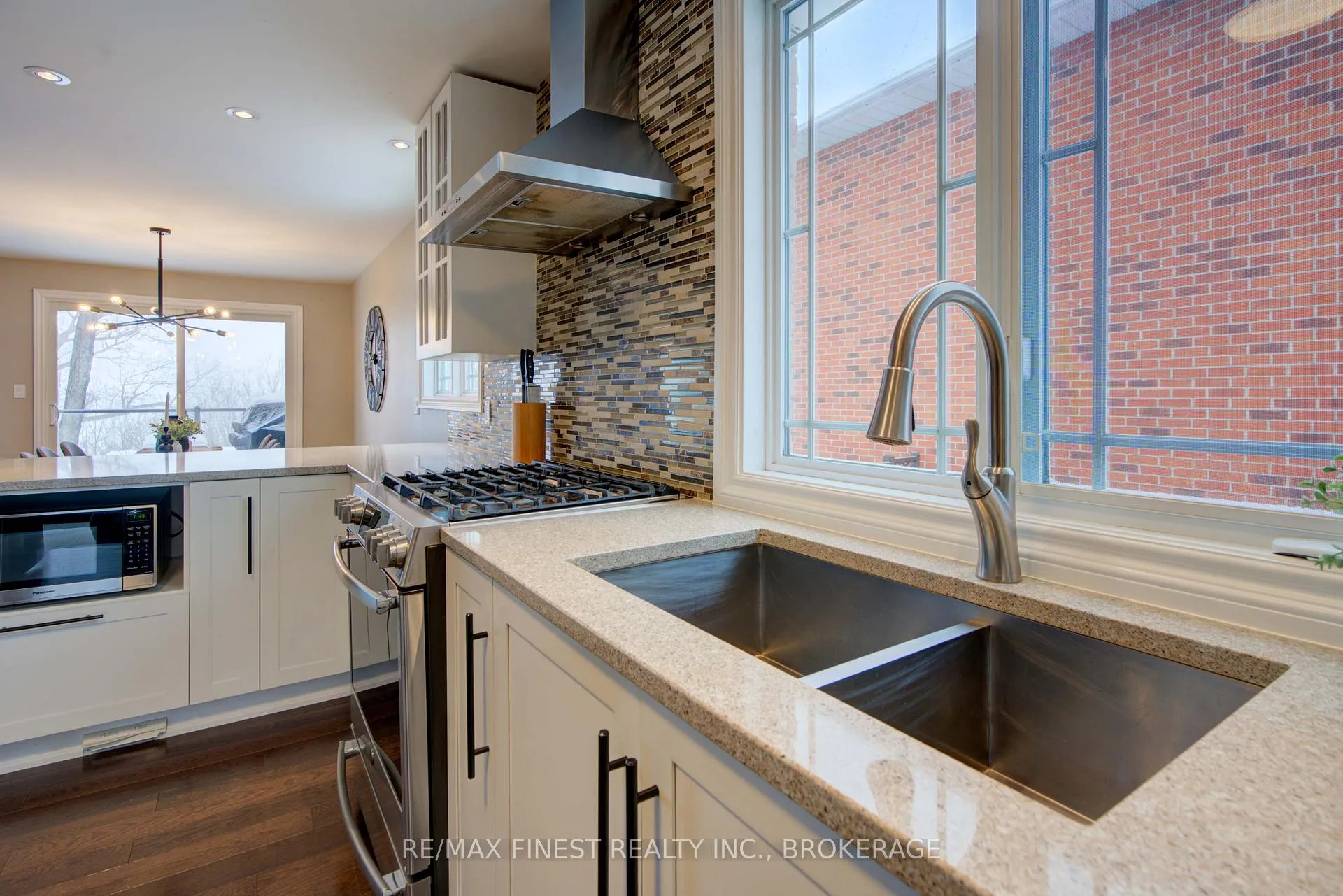 Photo 10 of 58 Point St Mark Drive, Kingston, Kingston East (Incl Barret Crt) — HOMEH