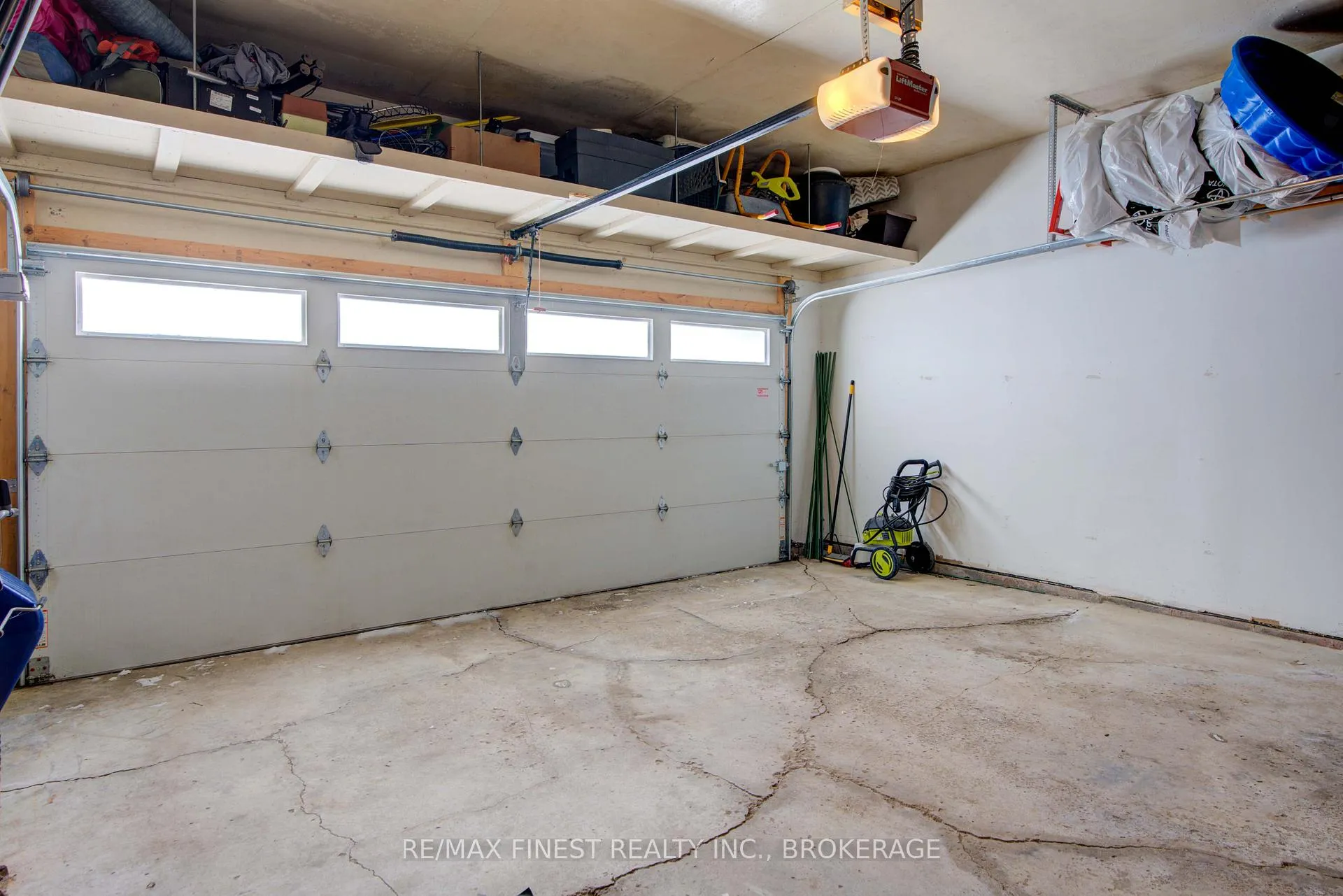 Photo 43 of 58 Point St Mark Drive, Kingston, Kingston East (Incl Barret Crt) — HOMEH