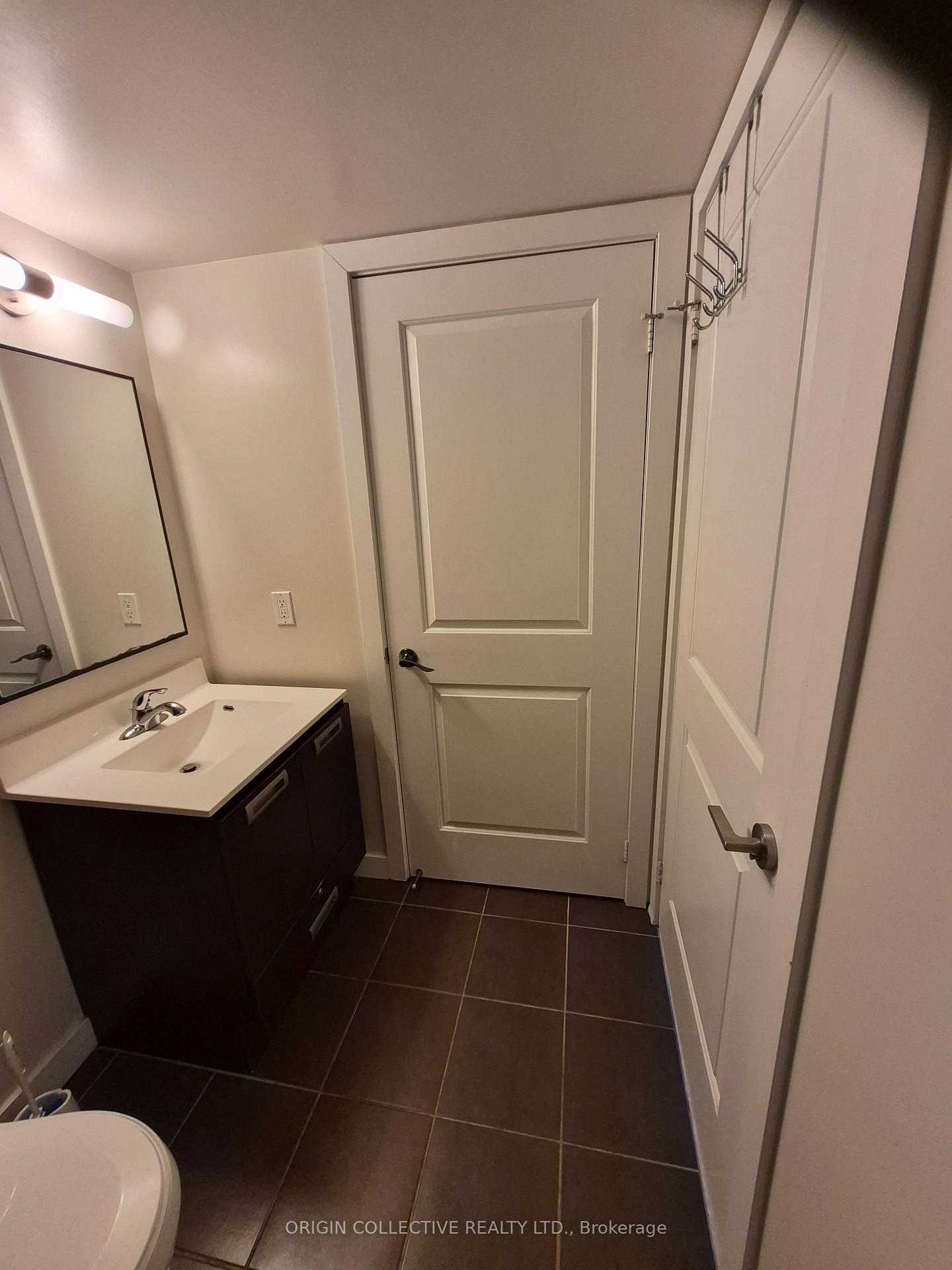 Photo 7 of 100 Western Battery Rd 1404, Toronto, Niagara — HOMEH