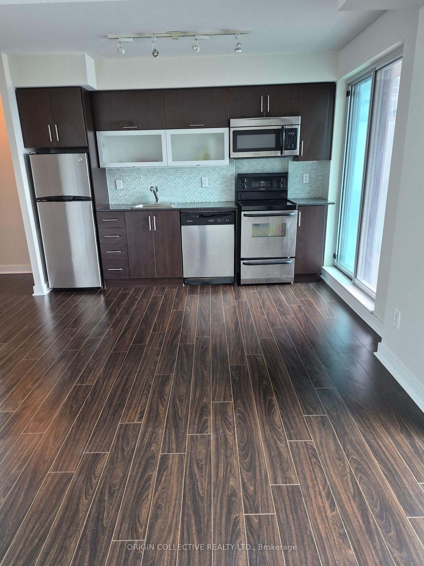 Photo 9 of 100 Western Battery Rd 1404, Toronto, Niagara — HOMEH