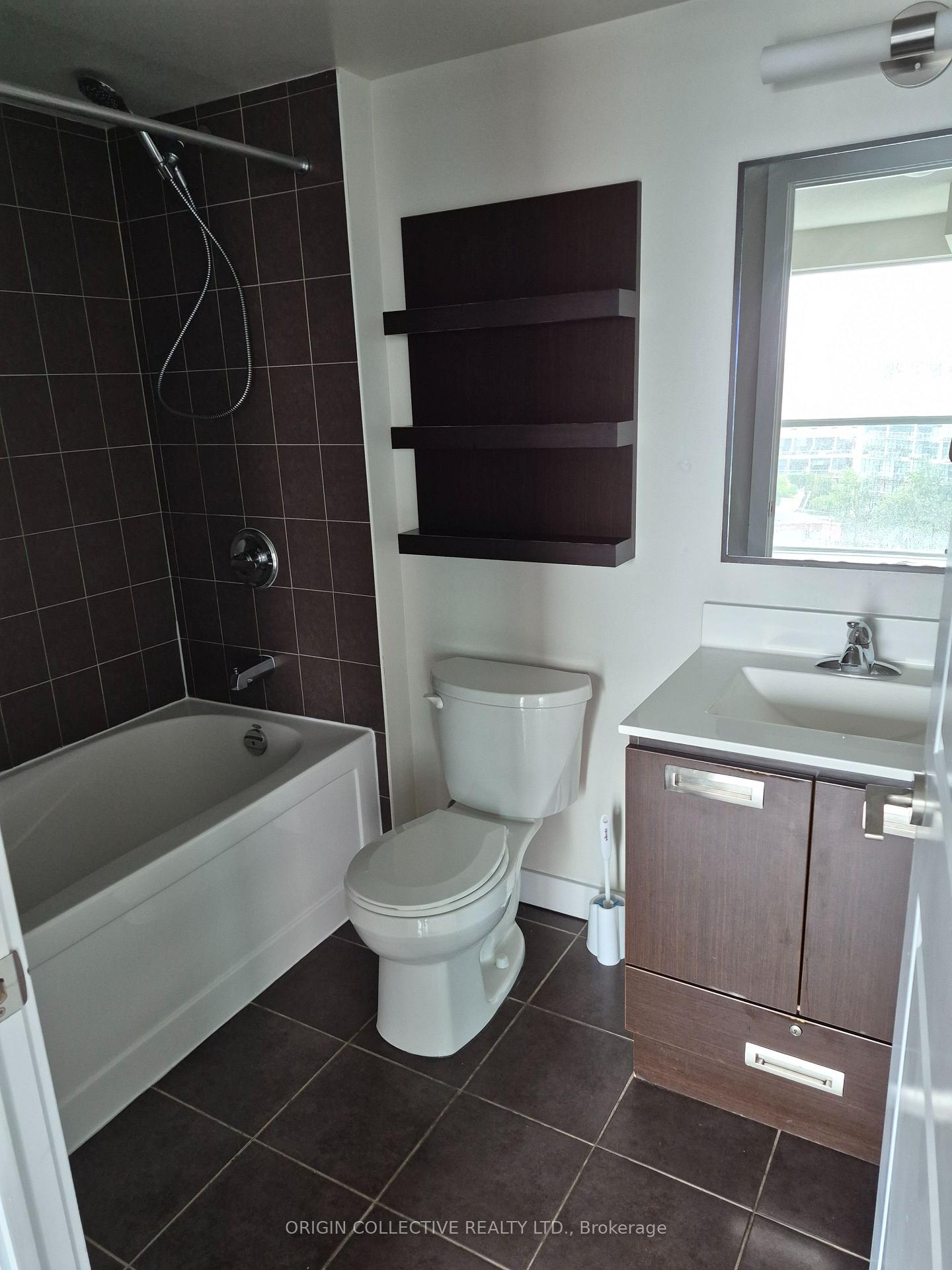 Photo 11 of 100 Western Battery Rd 1404, Toronto, Niagara — HOMEH