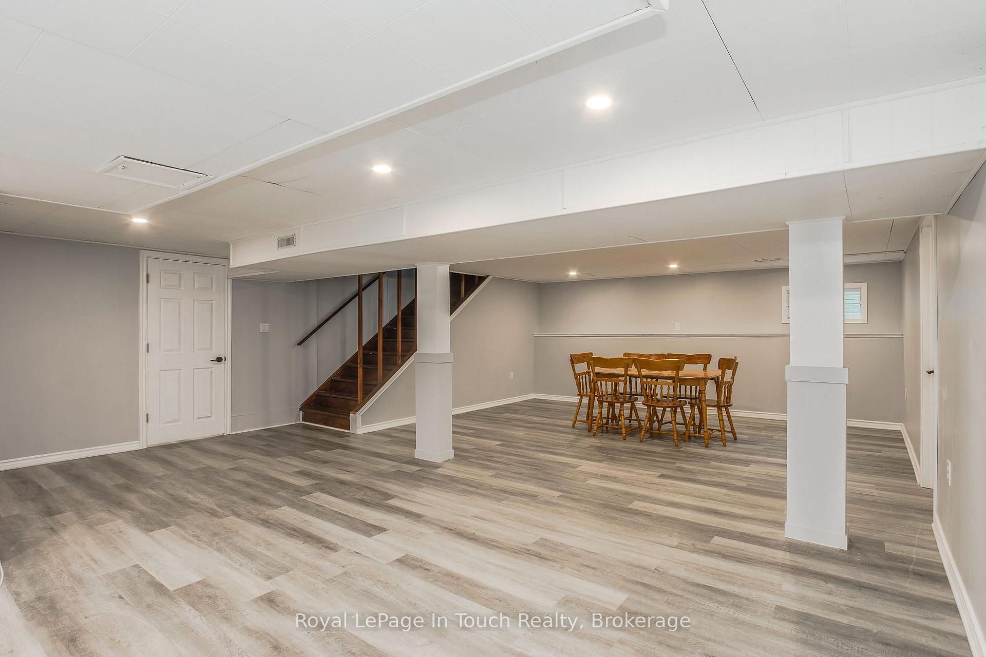 Photo 18 of 171 Oliver Drive, Tiny, Rural Tiny — HOMEH
