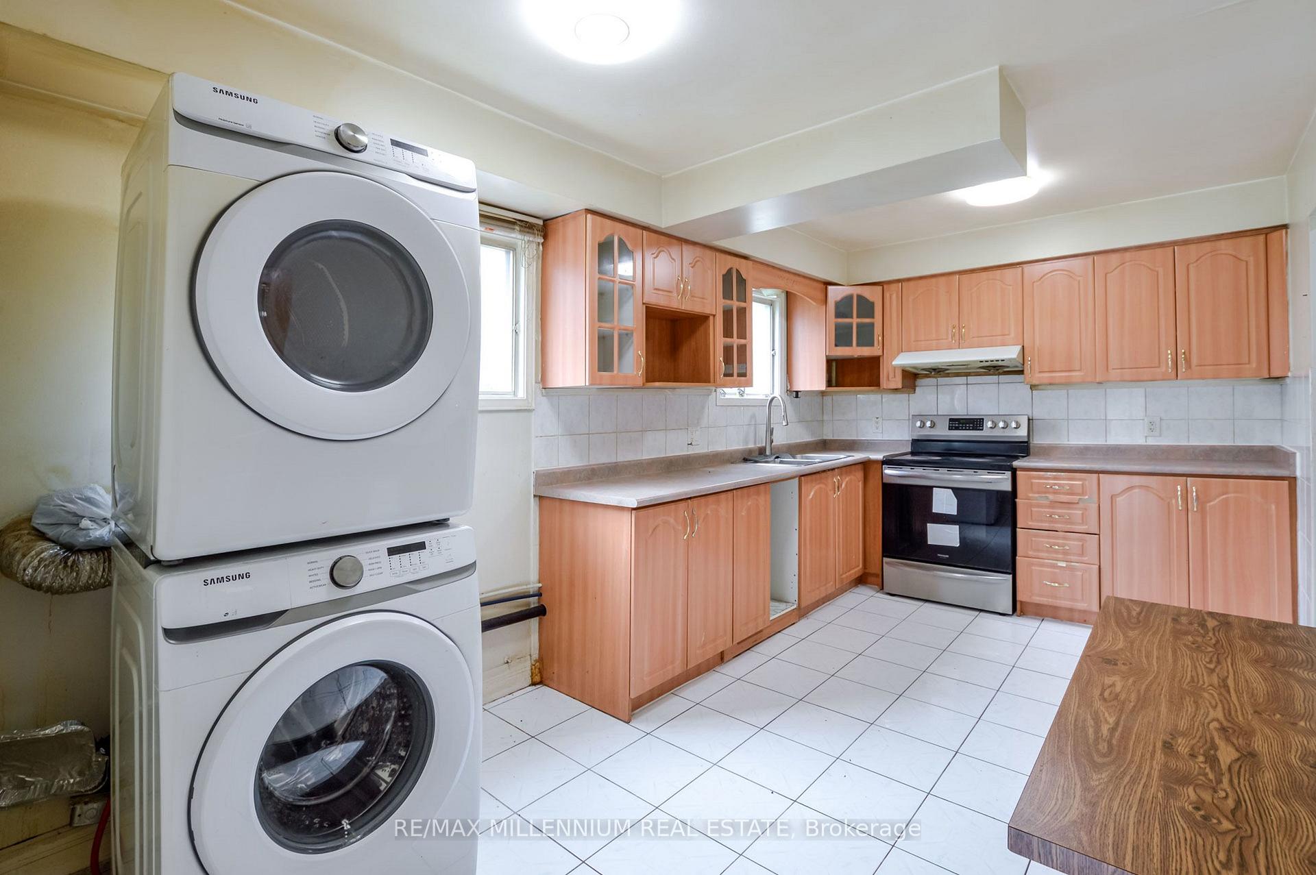 Photo 6 of 651 Shetani Place, Mississauga, Creditview — HOMEH