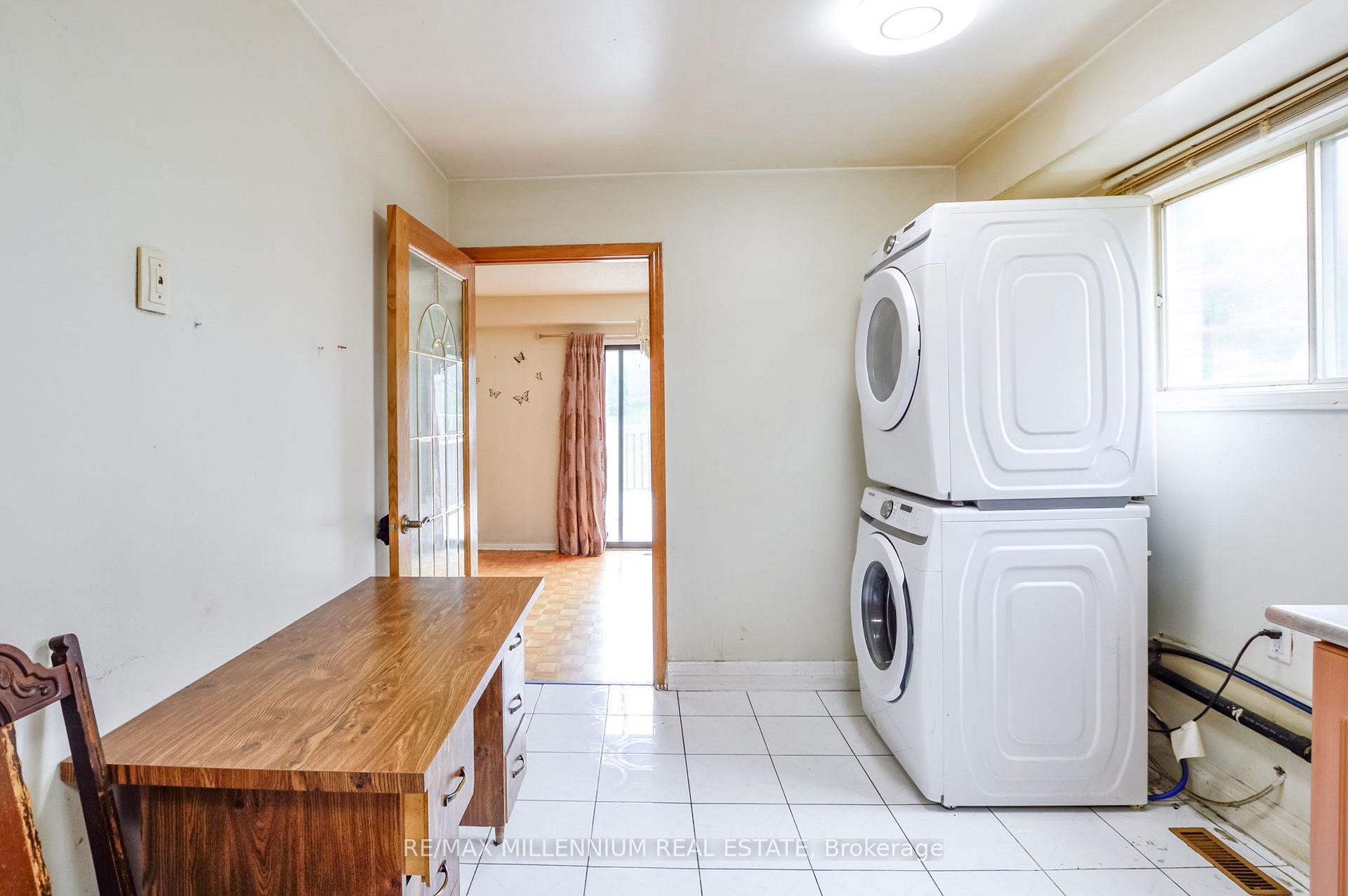 Photo 7 of 651 Shetani Place, Mississauga, Creditview — HOMEH
