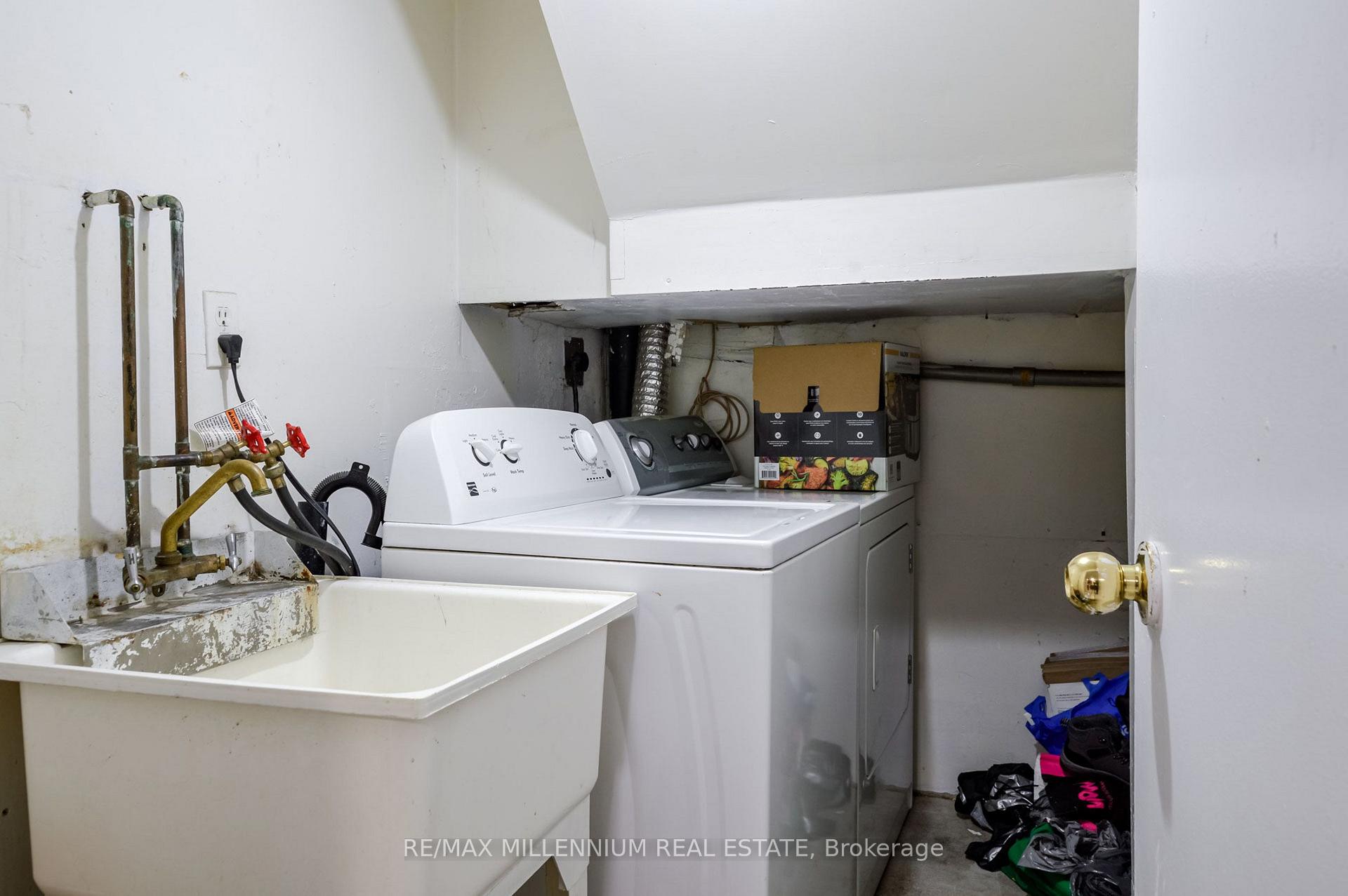 Photo 30 of 651 Shetani Place, Mississauga, Creditview — HOMEH
