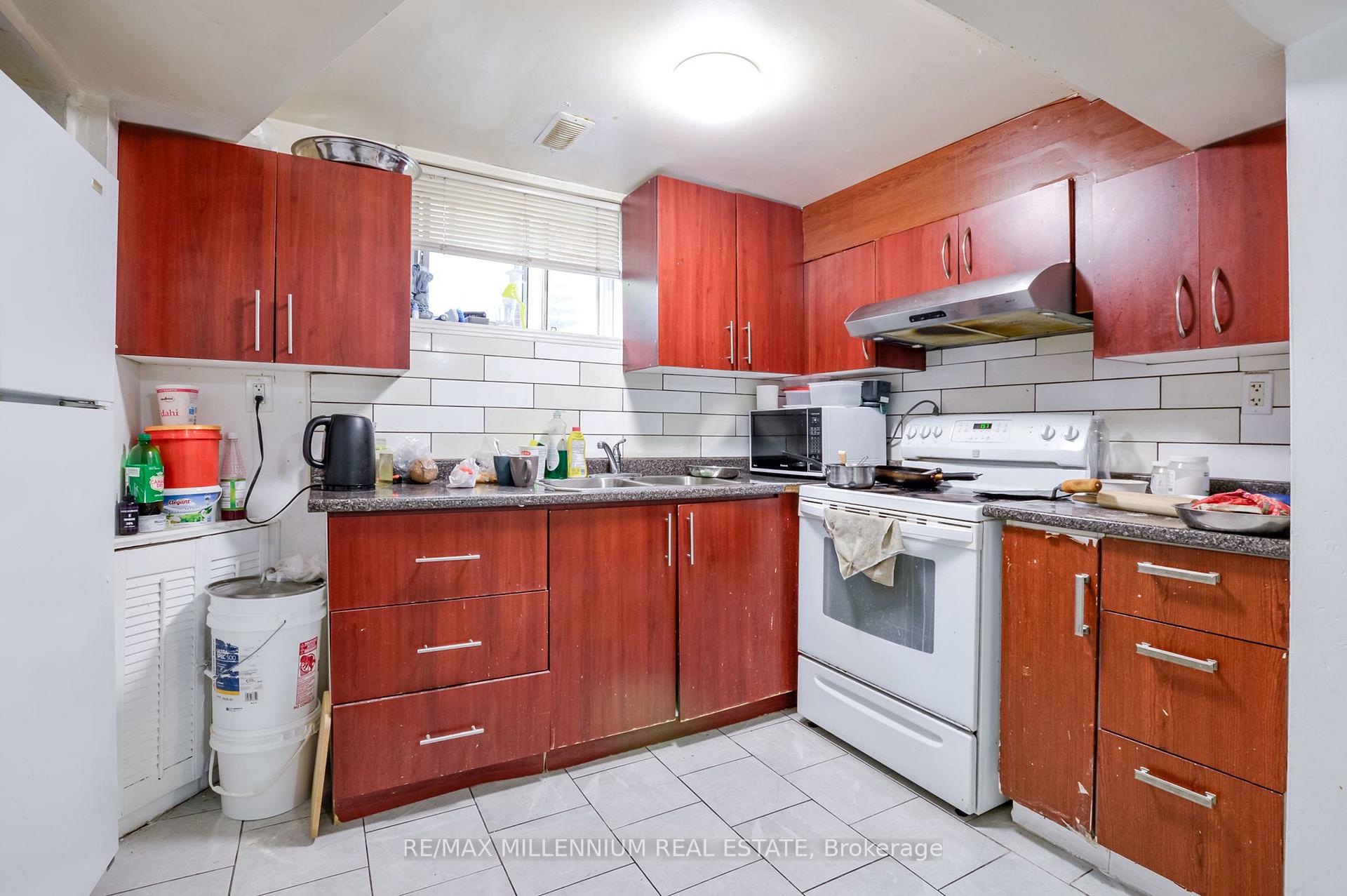 Photo 31 of 651 Shetani Place, Mississauga, Creditview — HOMEH