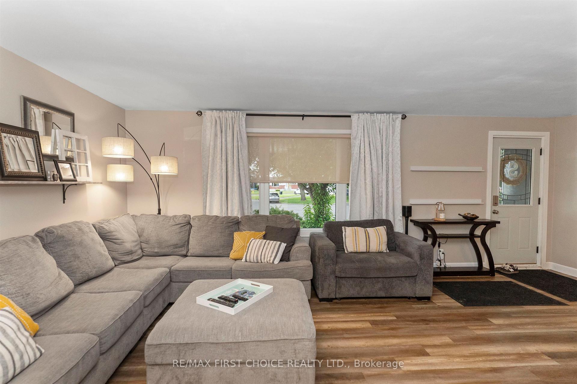Photo 7 of 600 Ashdale Place, Thunder Bay, Edgewater Park — HOMEH