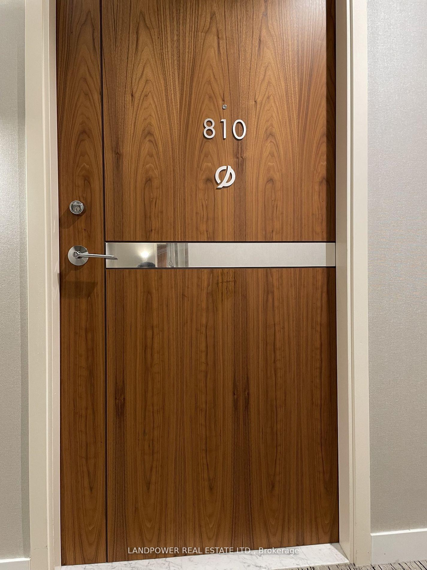 Photo 1 of Unit 810, 85 McMahon Drive, North York, Bayview Village — HOMEH