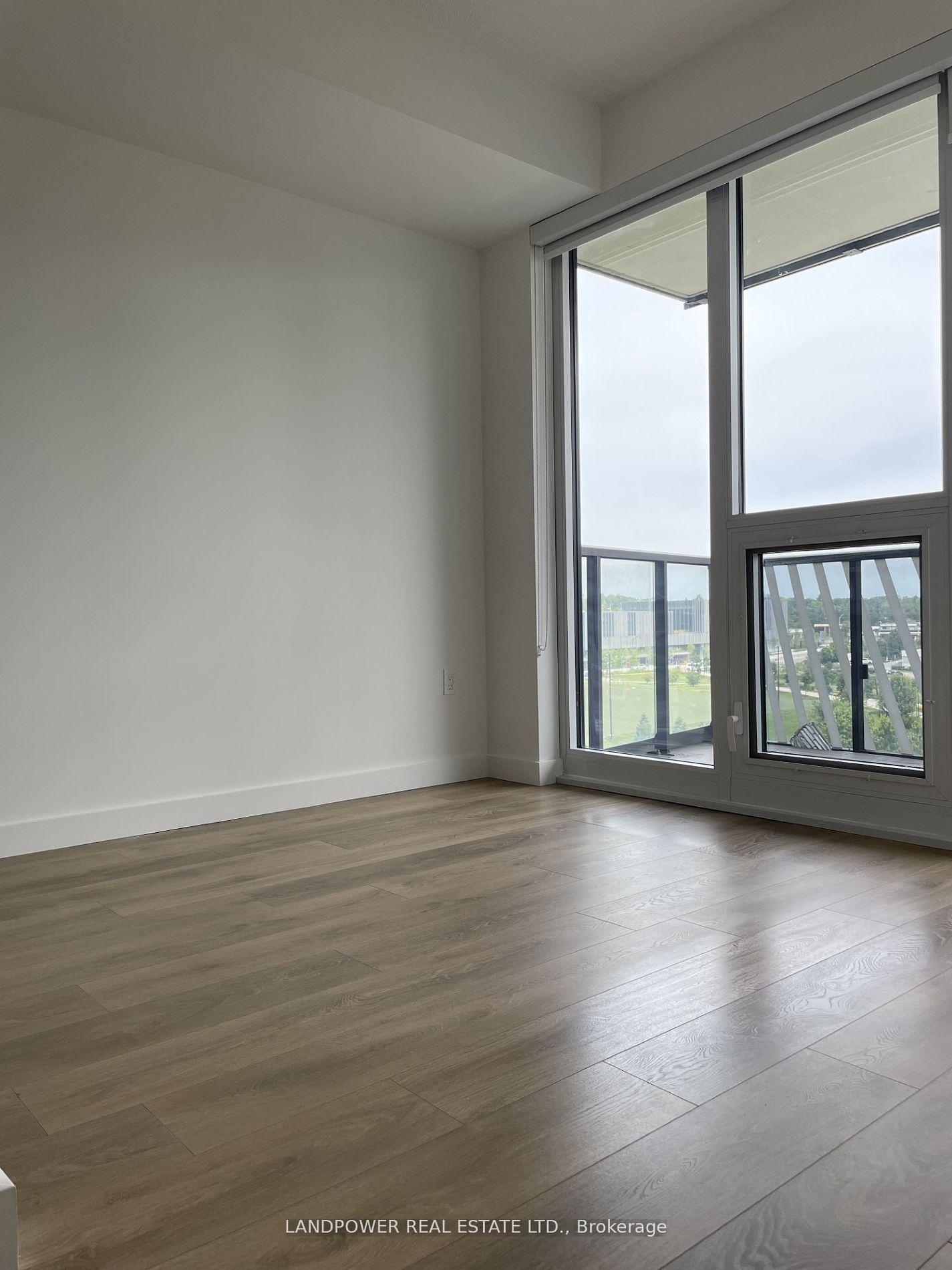 Photo 6 of Unit 810, 85 McMahon Drive, North York, Bayview Village — HOMEH