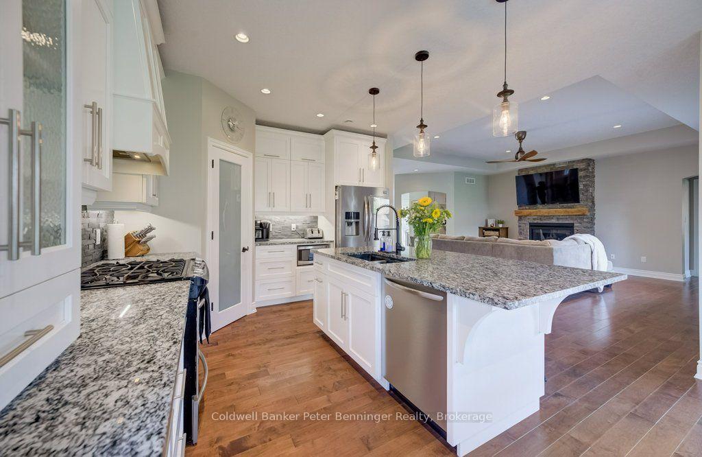 Photo 5 of 354 Westwood Drive, Brockton — HOMEH
