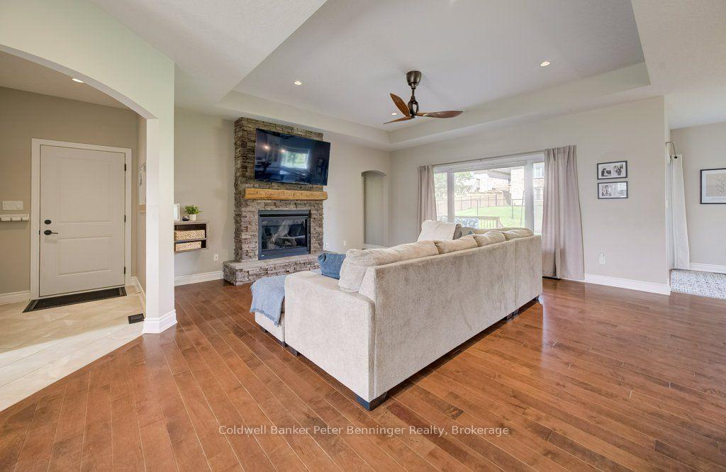Photo 14 of 354 Westwood Drive, Brockton — HOMEH